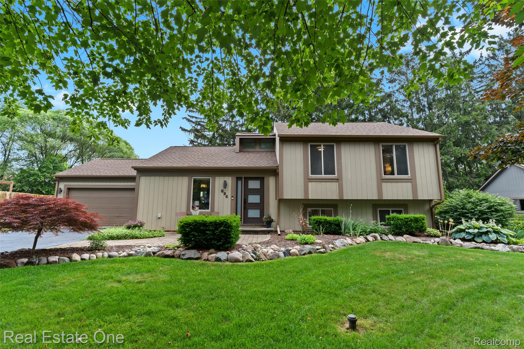 696 Estes Court