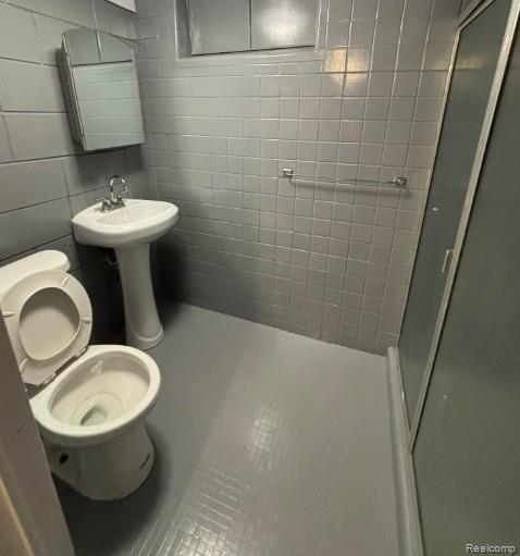 19463 Gilchrist Street