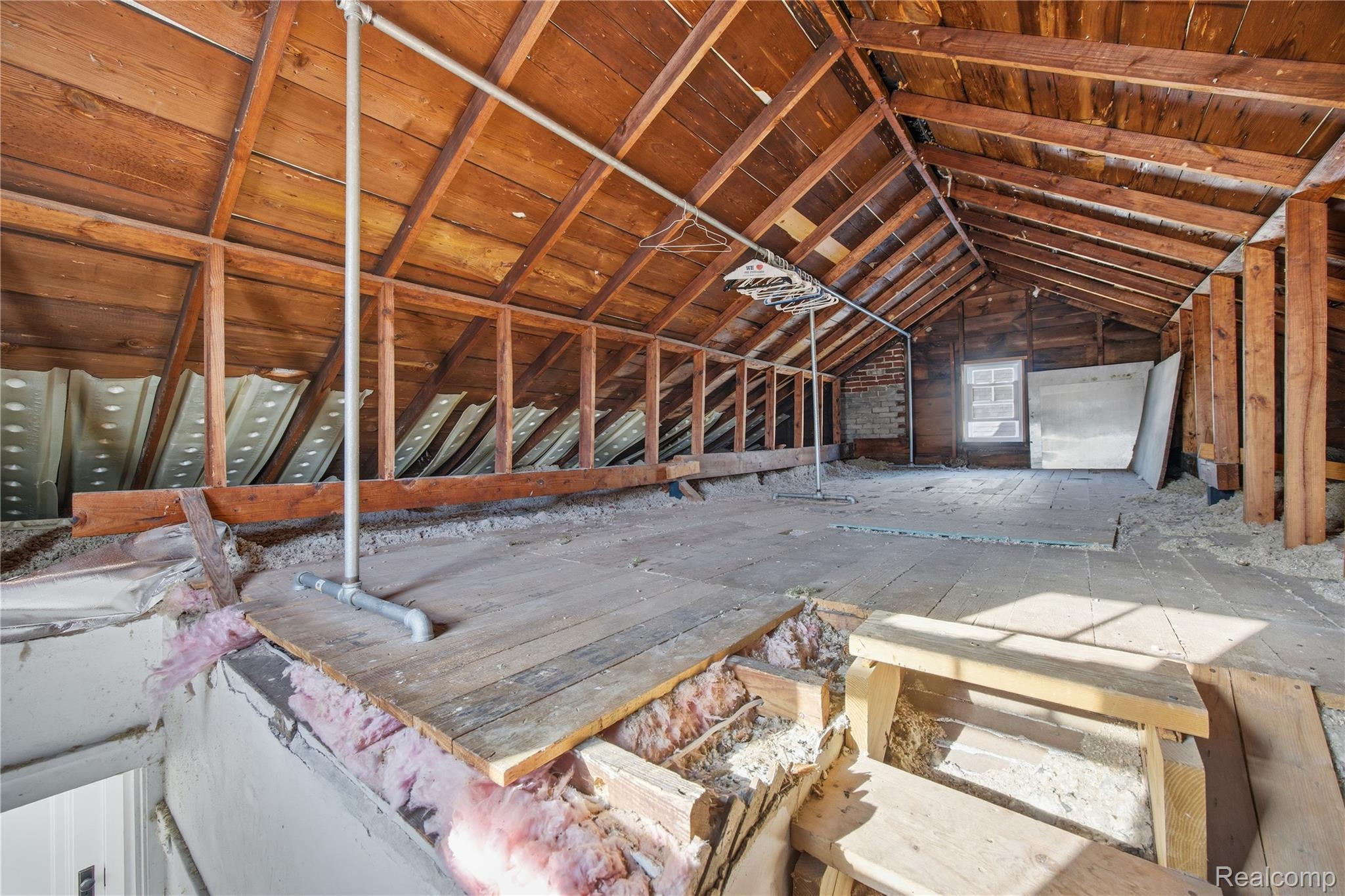 827 Longfellow Avenue