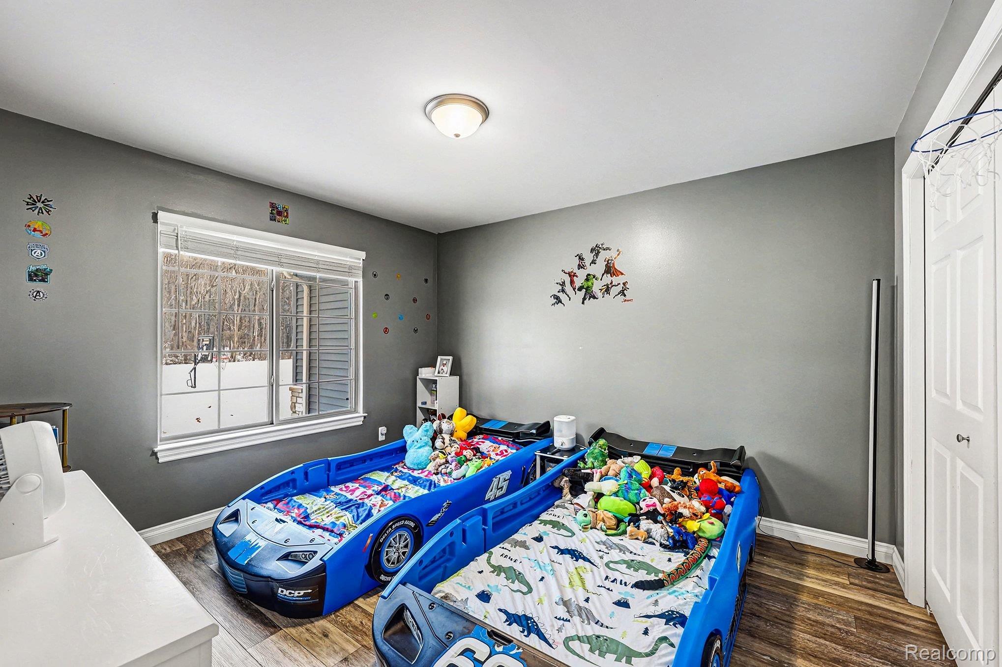 6303 High Road