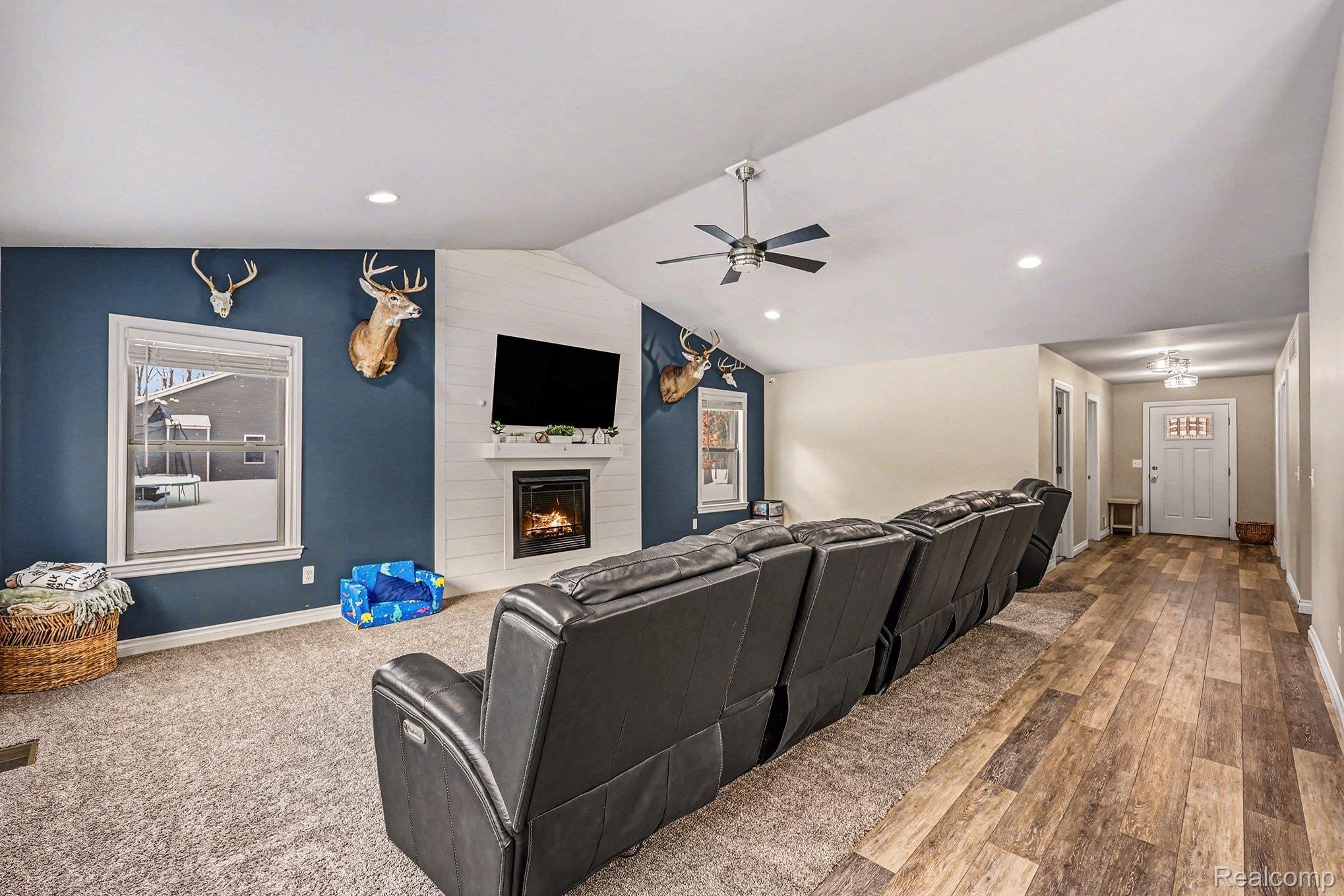 6303 High Road