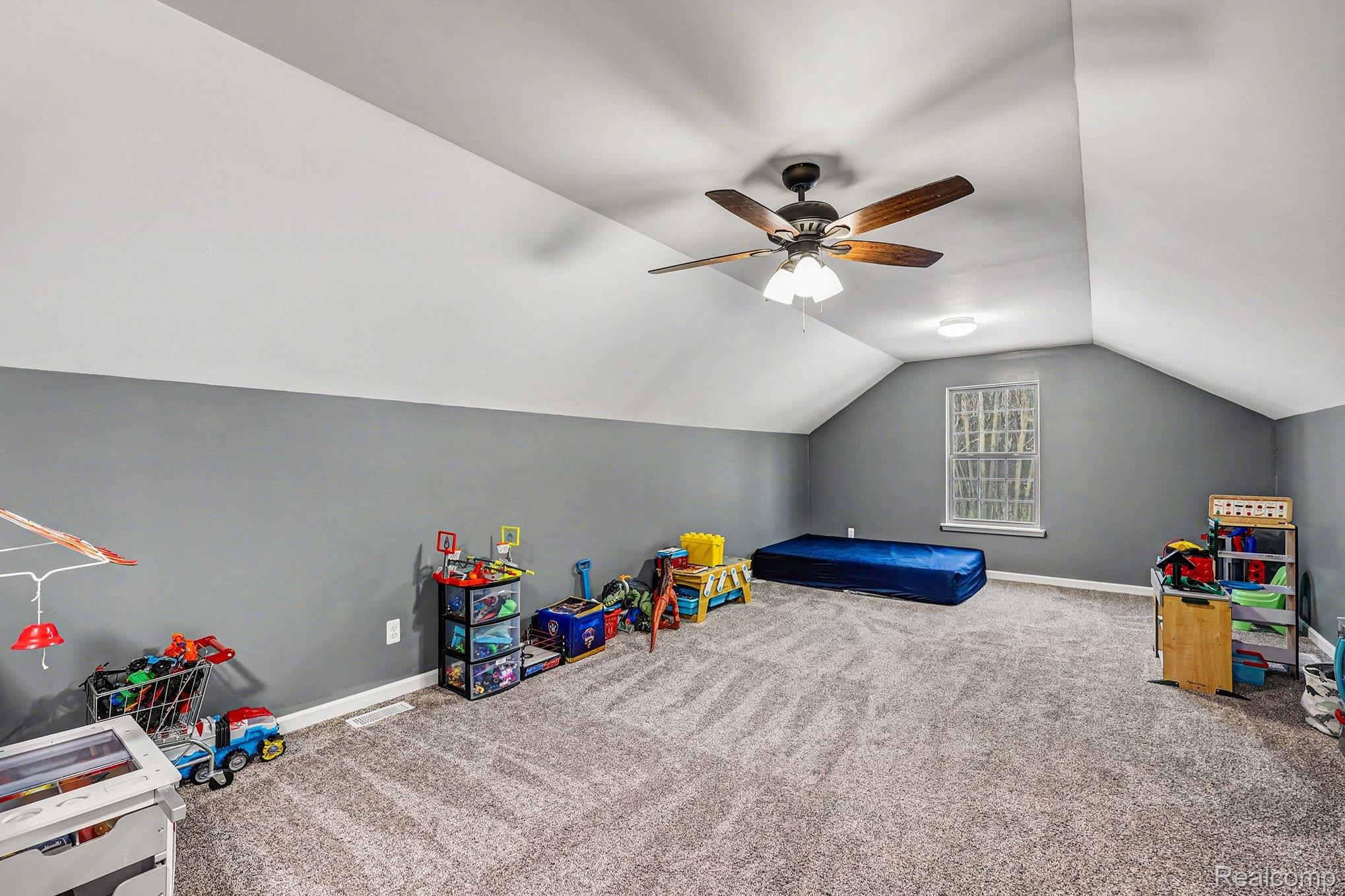 6303 High Road