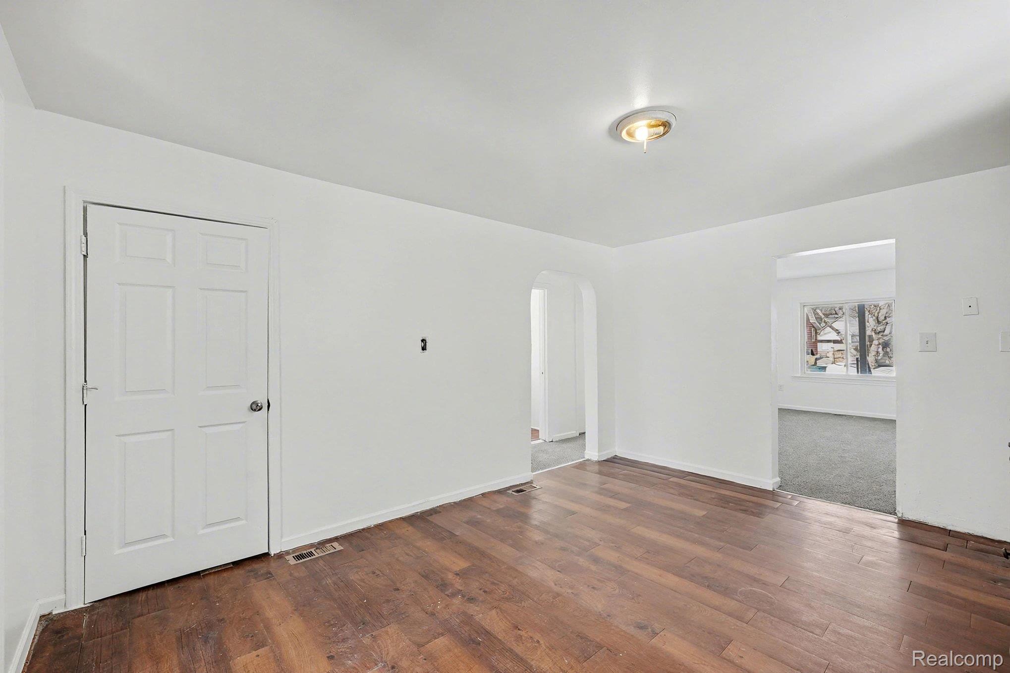 7284 Orchard Avenue