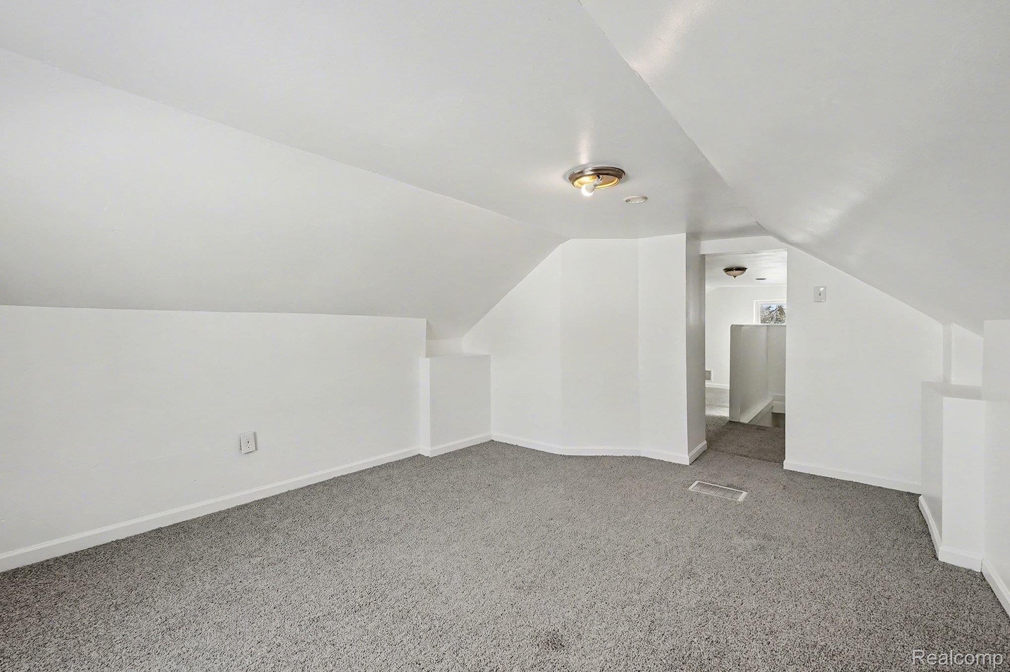 7284 Orchard Avenue