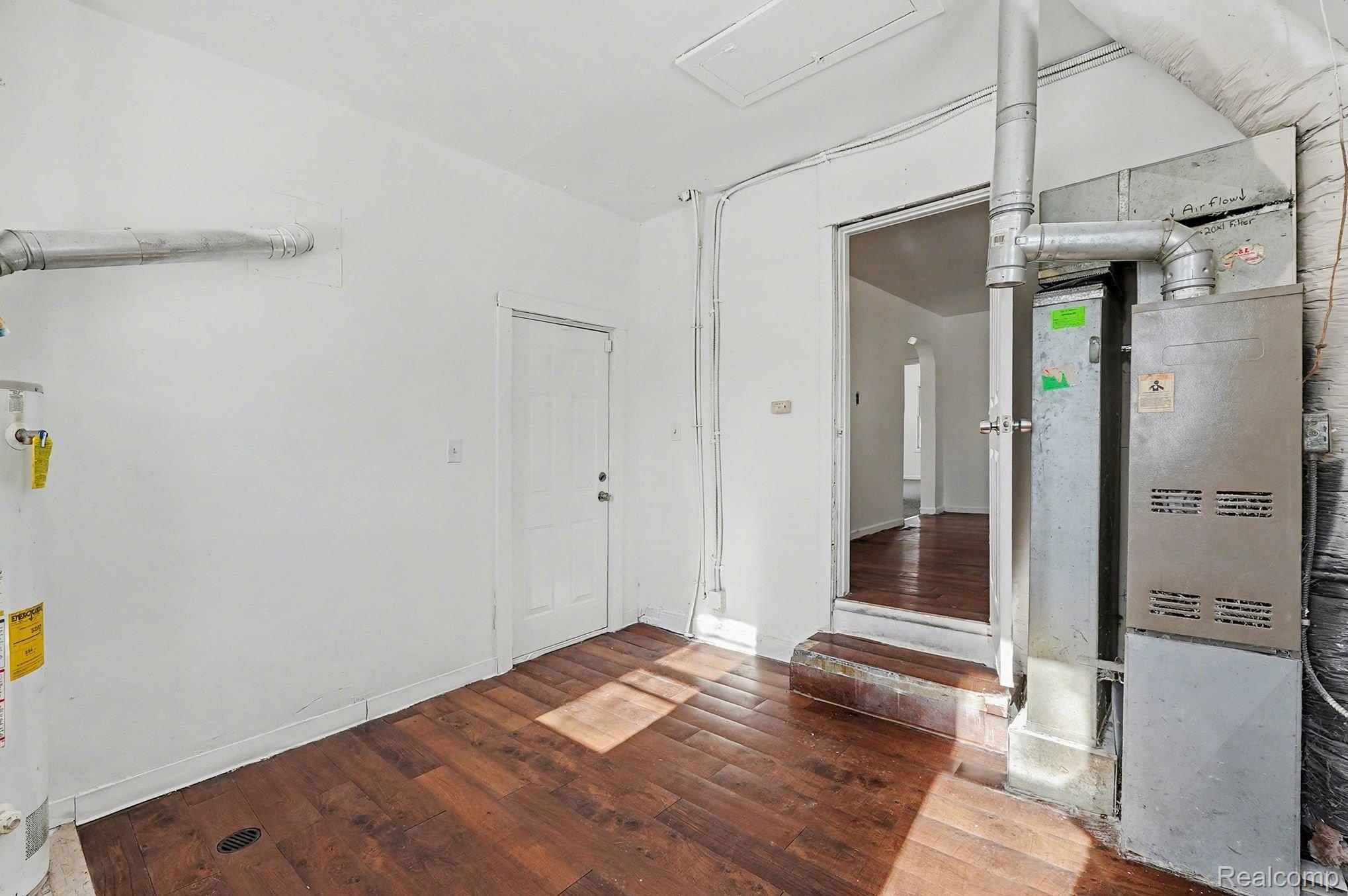 7284 Orchard Avenue