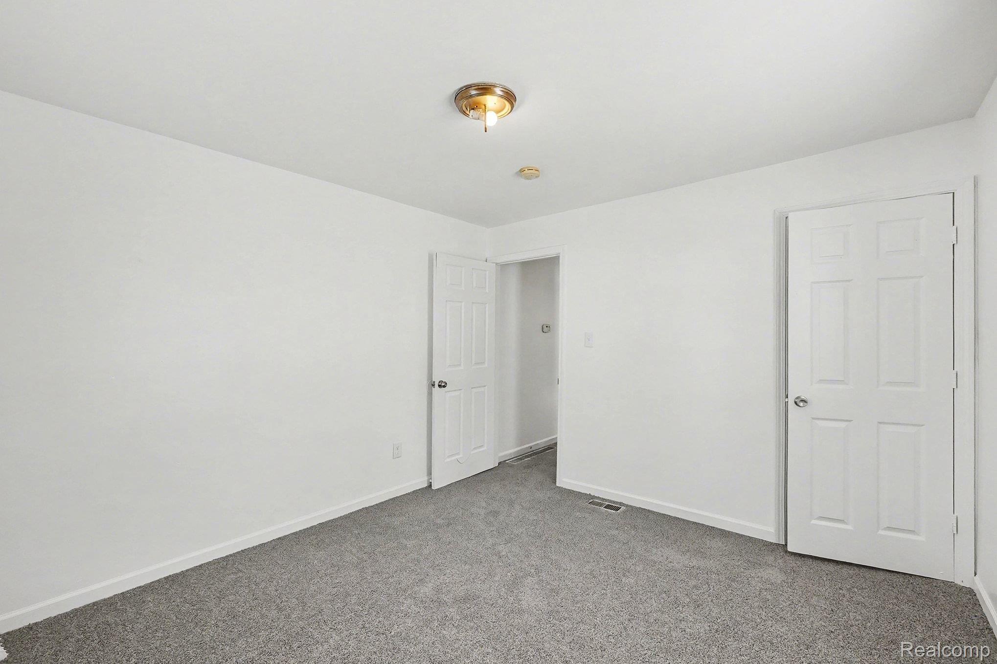 7284 Orchard Avenue
