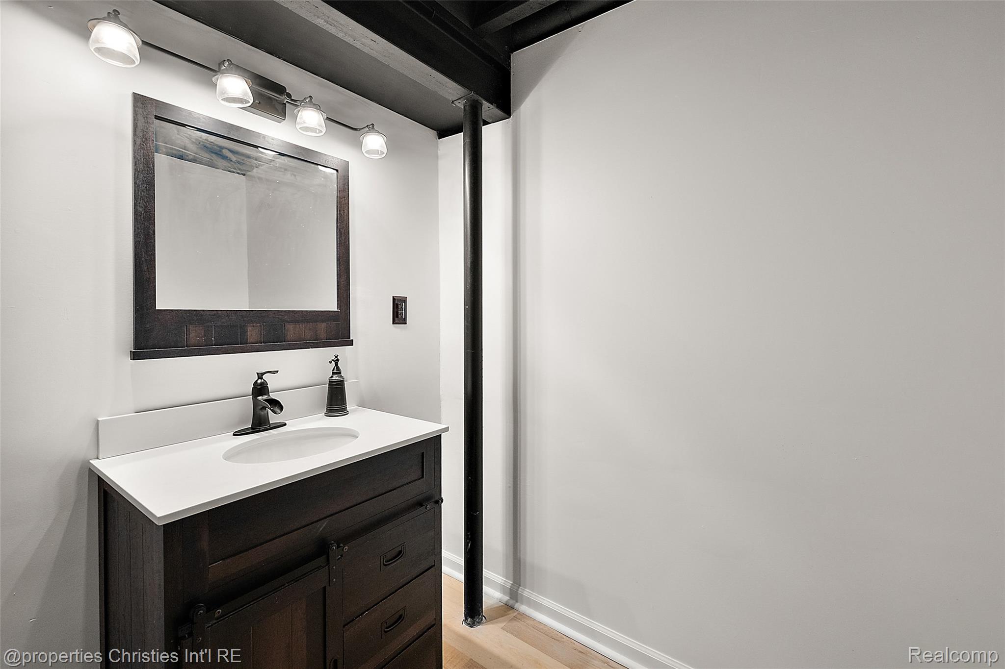 781 Saint Clair Street