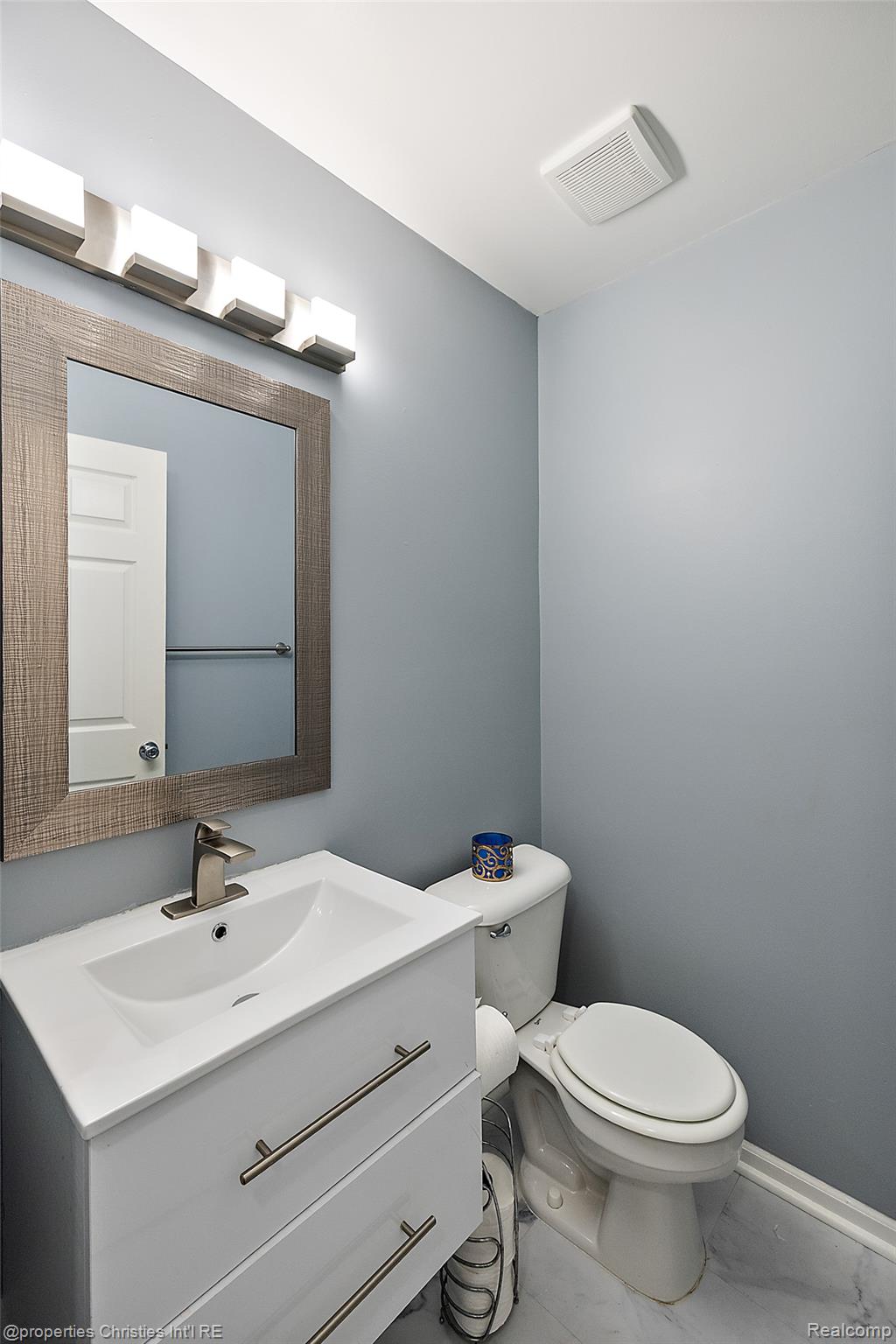 781 Saint Clair Street