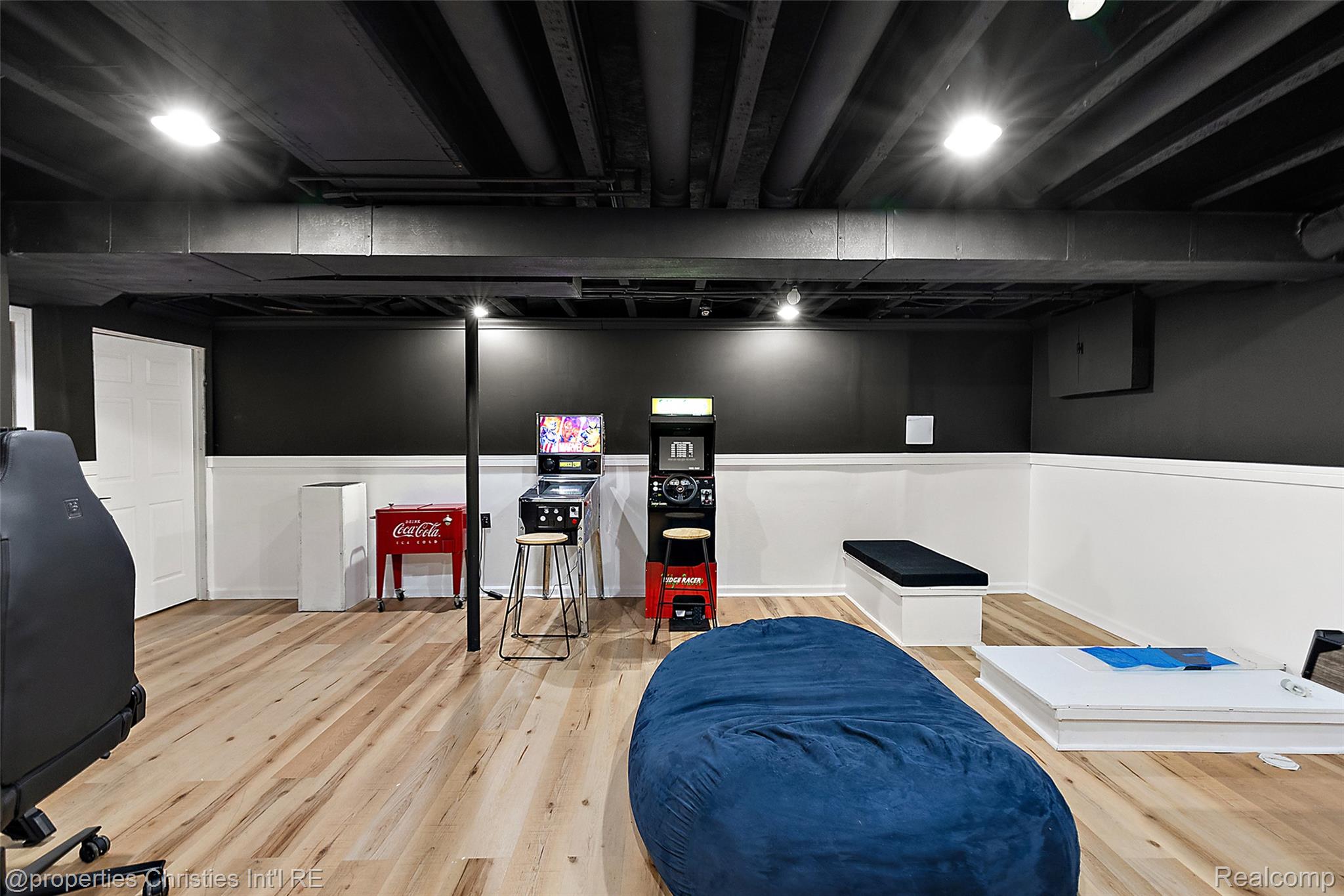 781 Saint Clair Street