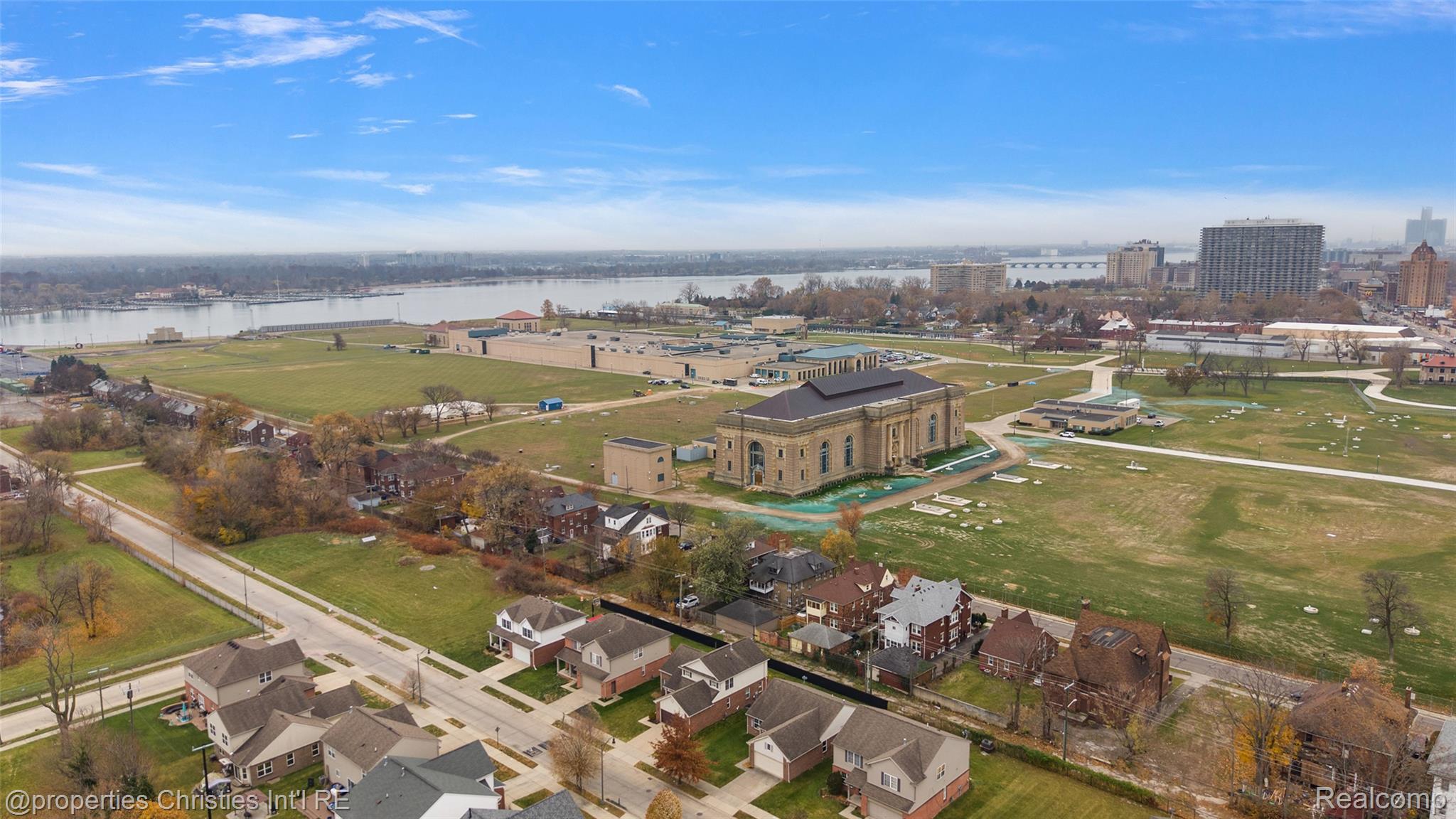 781 Saint Clair Street