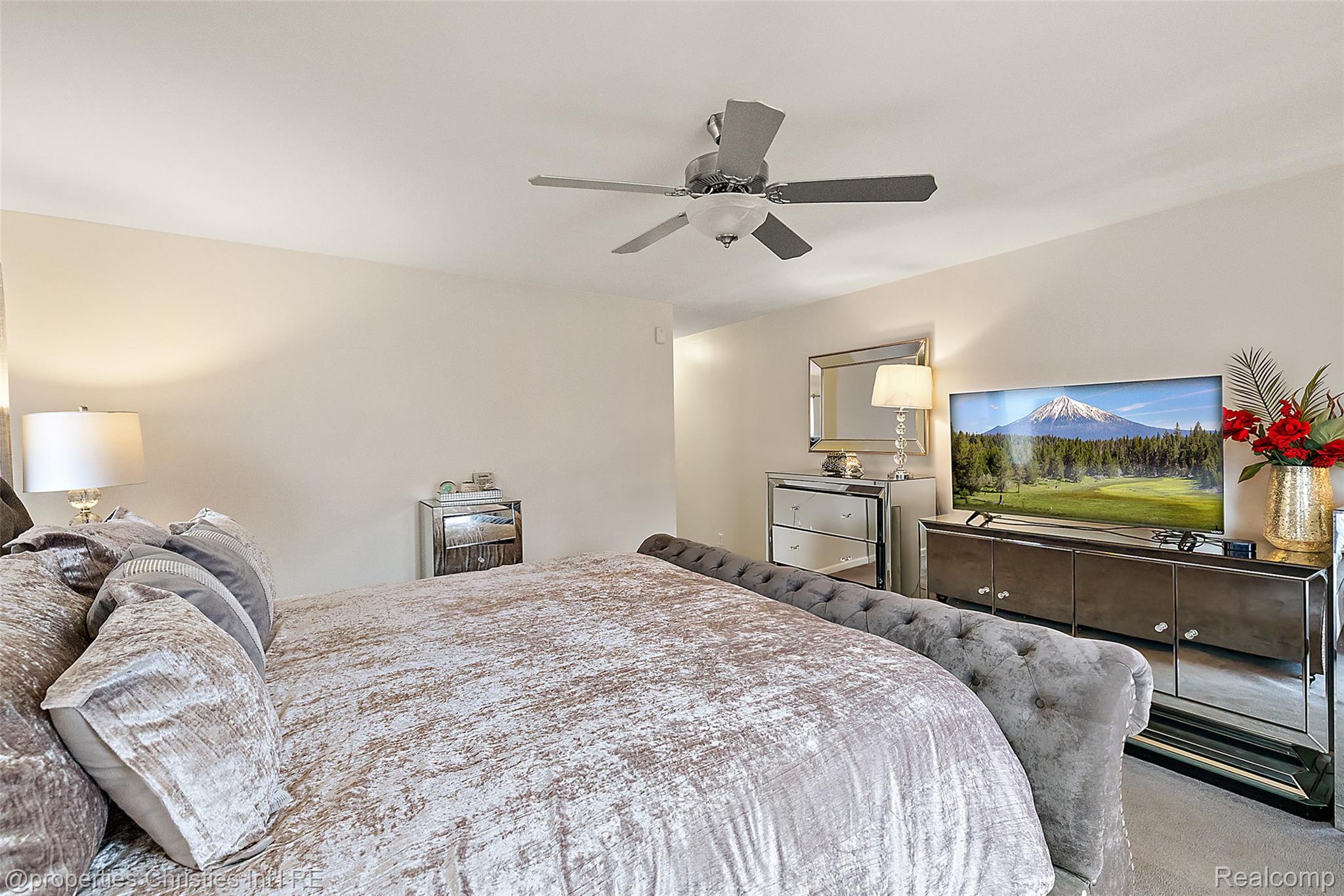 781 Saint Clair Street