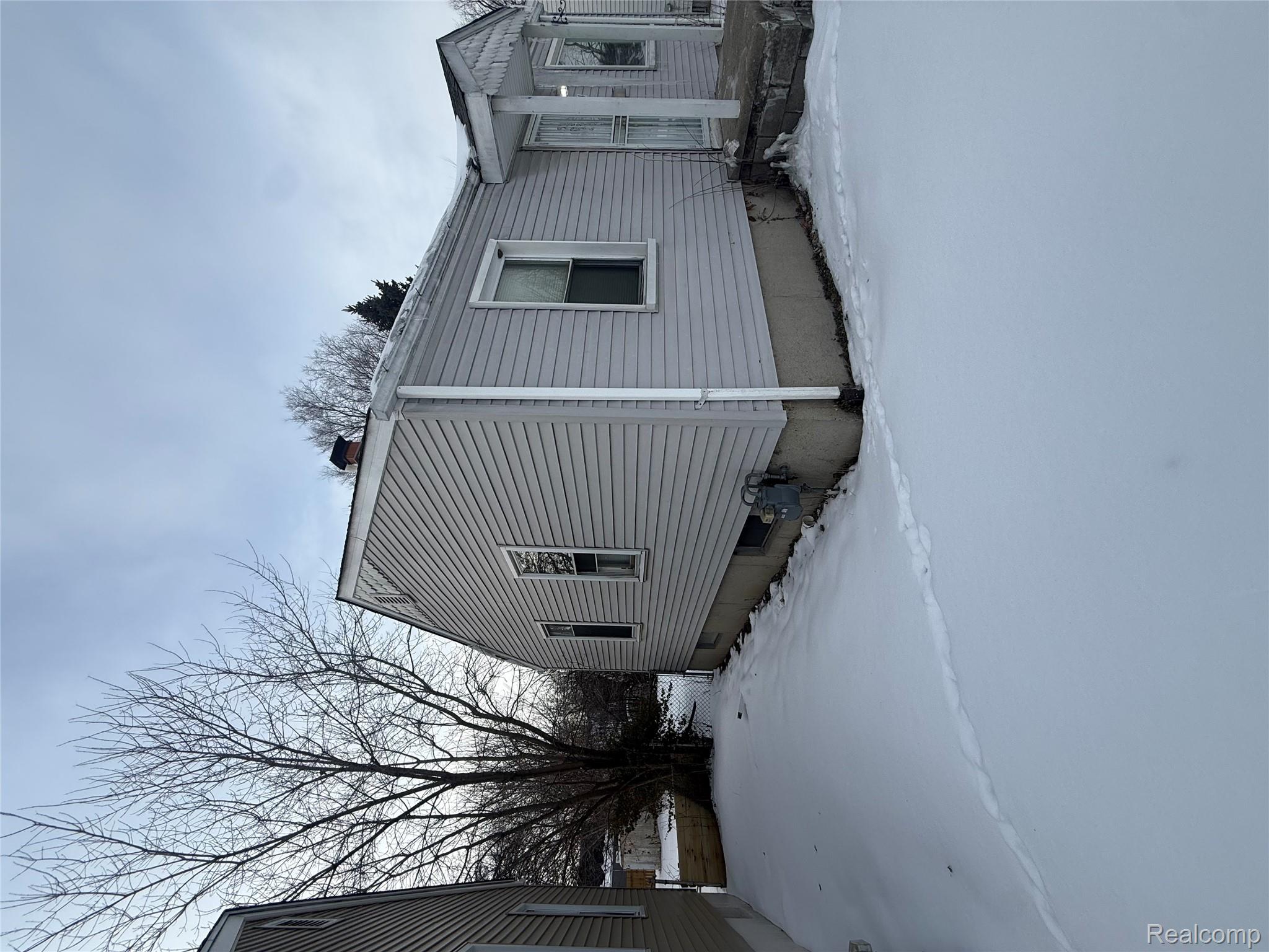 8411 Fielding Street