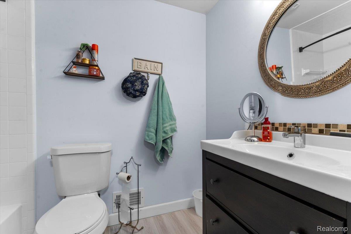 21301 E Glen Haven Circle