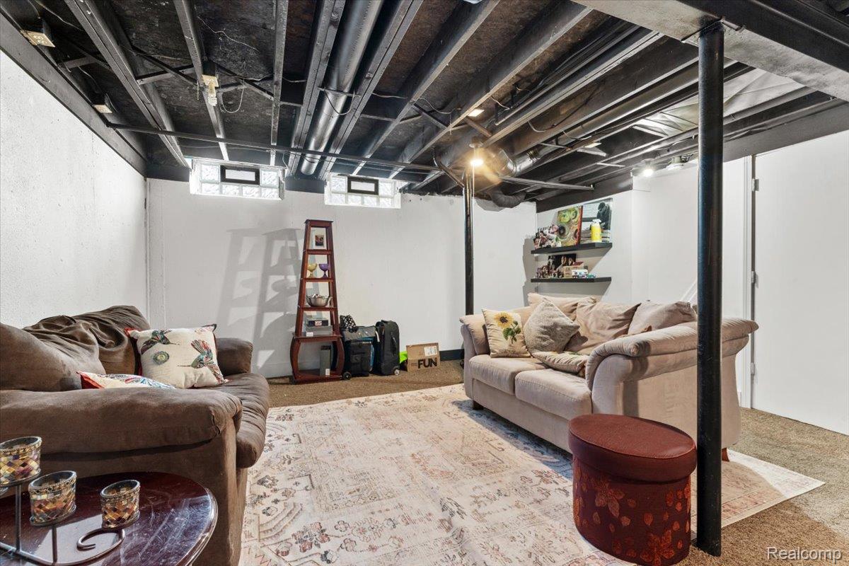 21301 E Glen Haven Circle