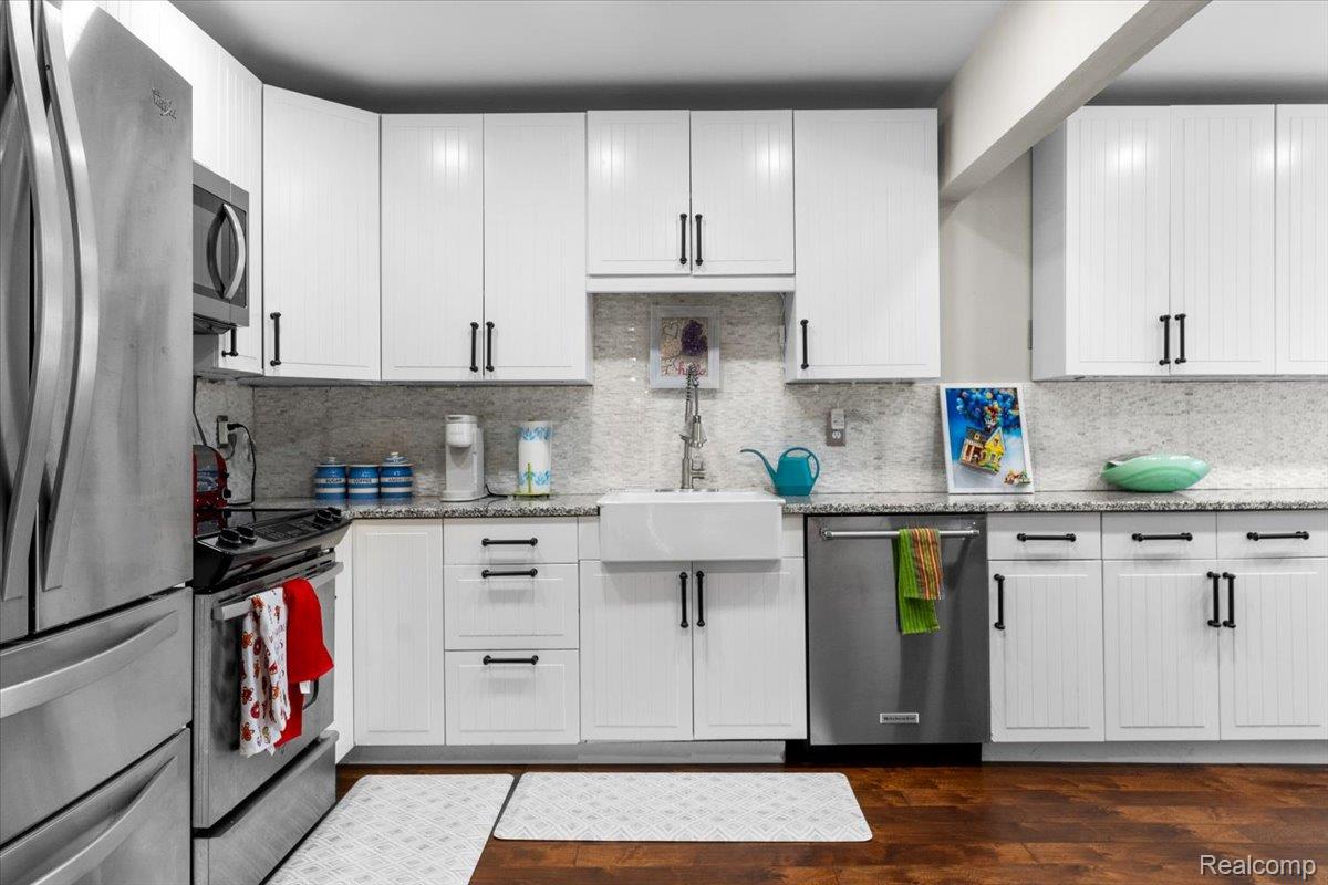 21301 E Glen Haven Circle