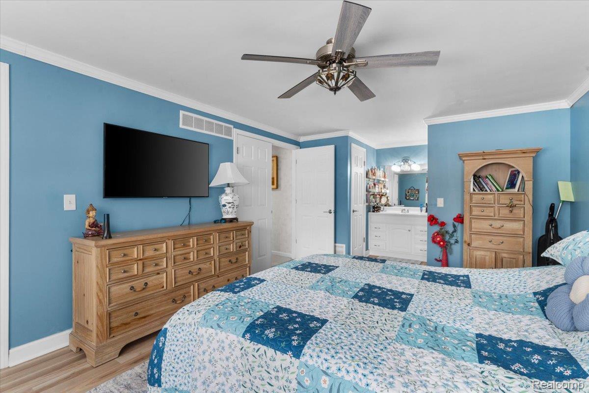 21301 E Glen Haven Circle