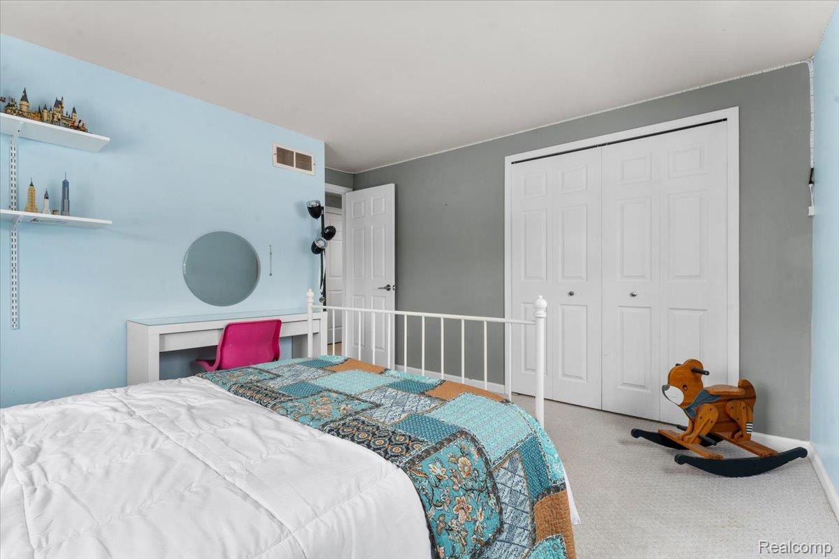 21301 E Glen Haven Circle