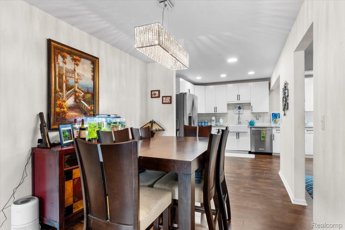 21301 E Glen Haven Circle