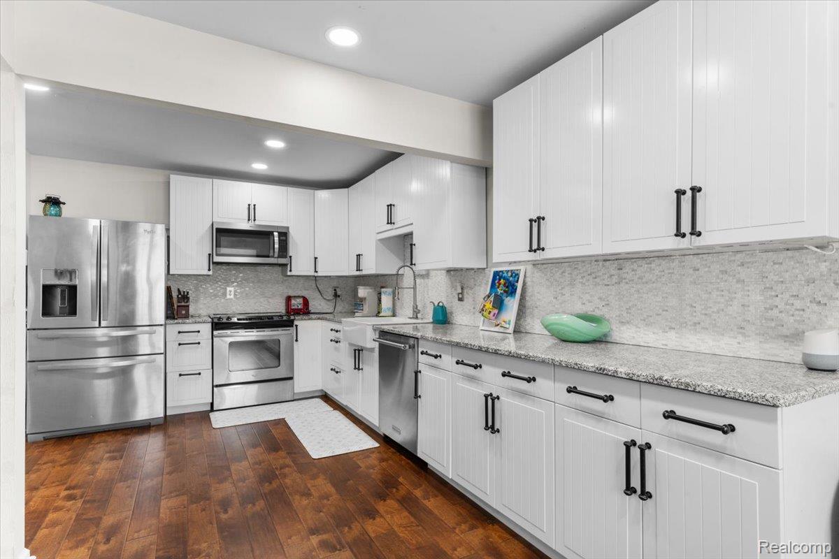 21301 E Glen Haven Circle