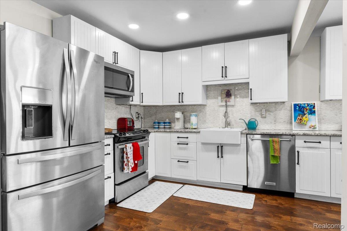 21301 E Glen Haven Circle