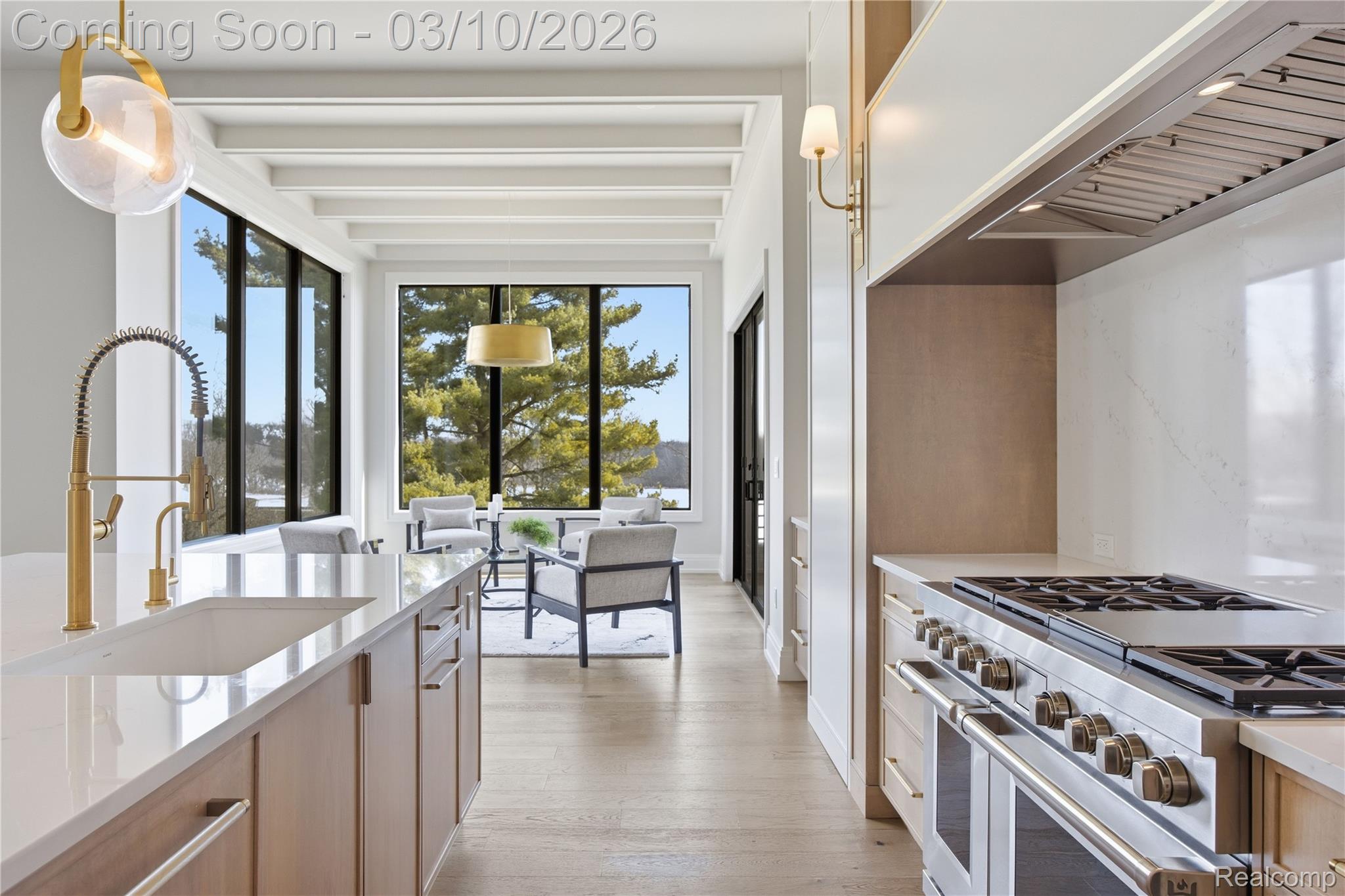 3281 Chickering Lane