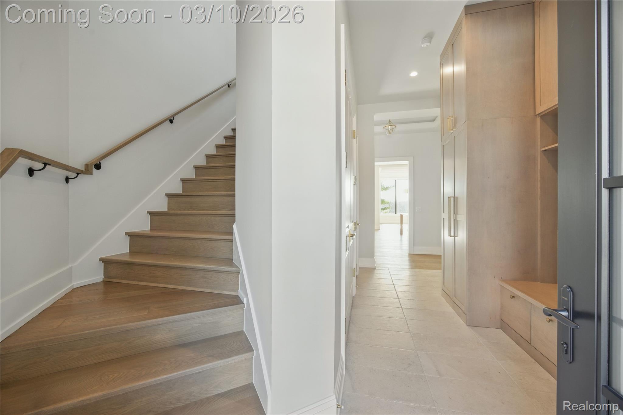 3281 Chickering Lane