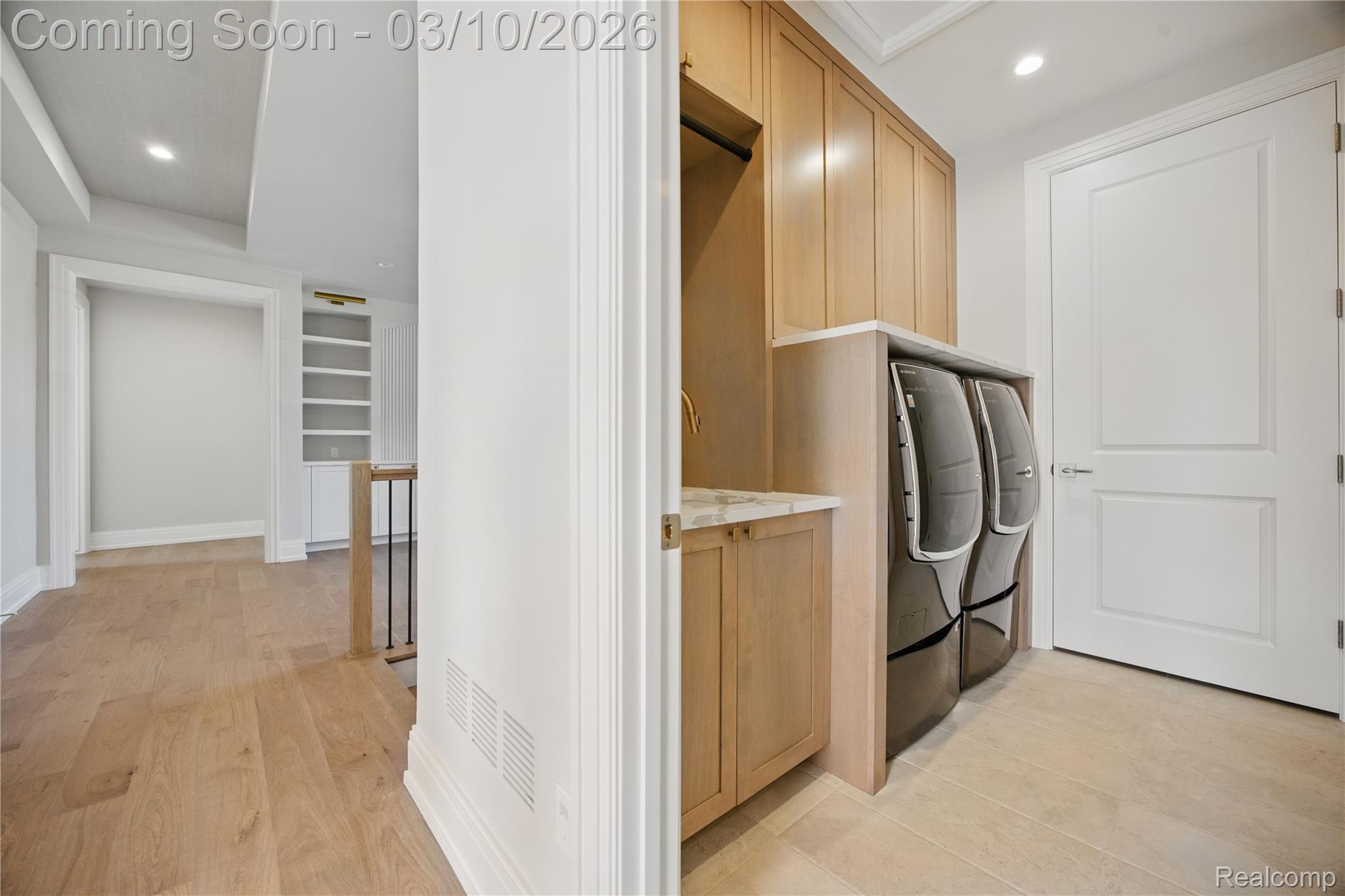 3281 Chickering Lane