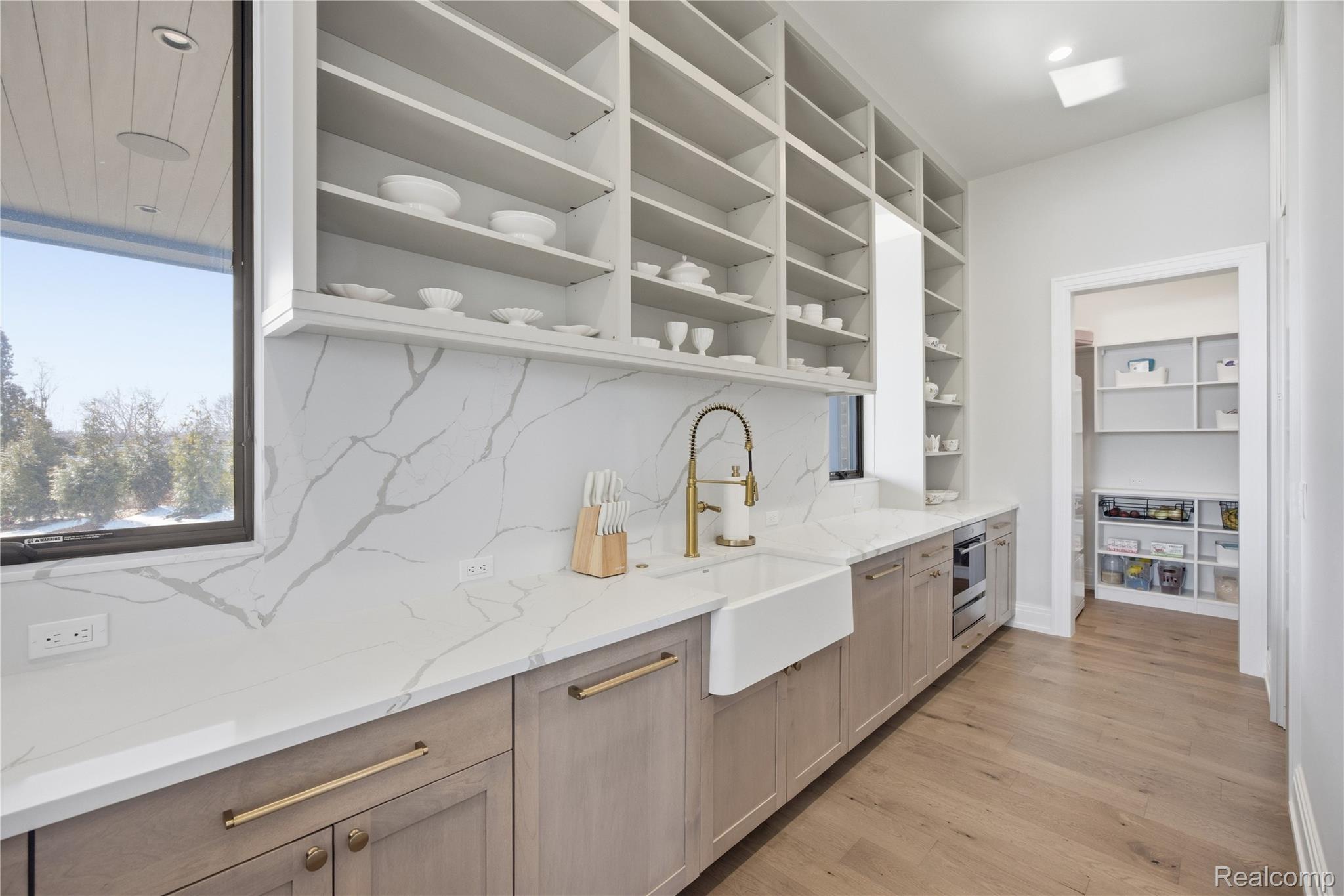 3281 Chickering Lane