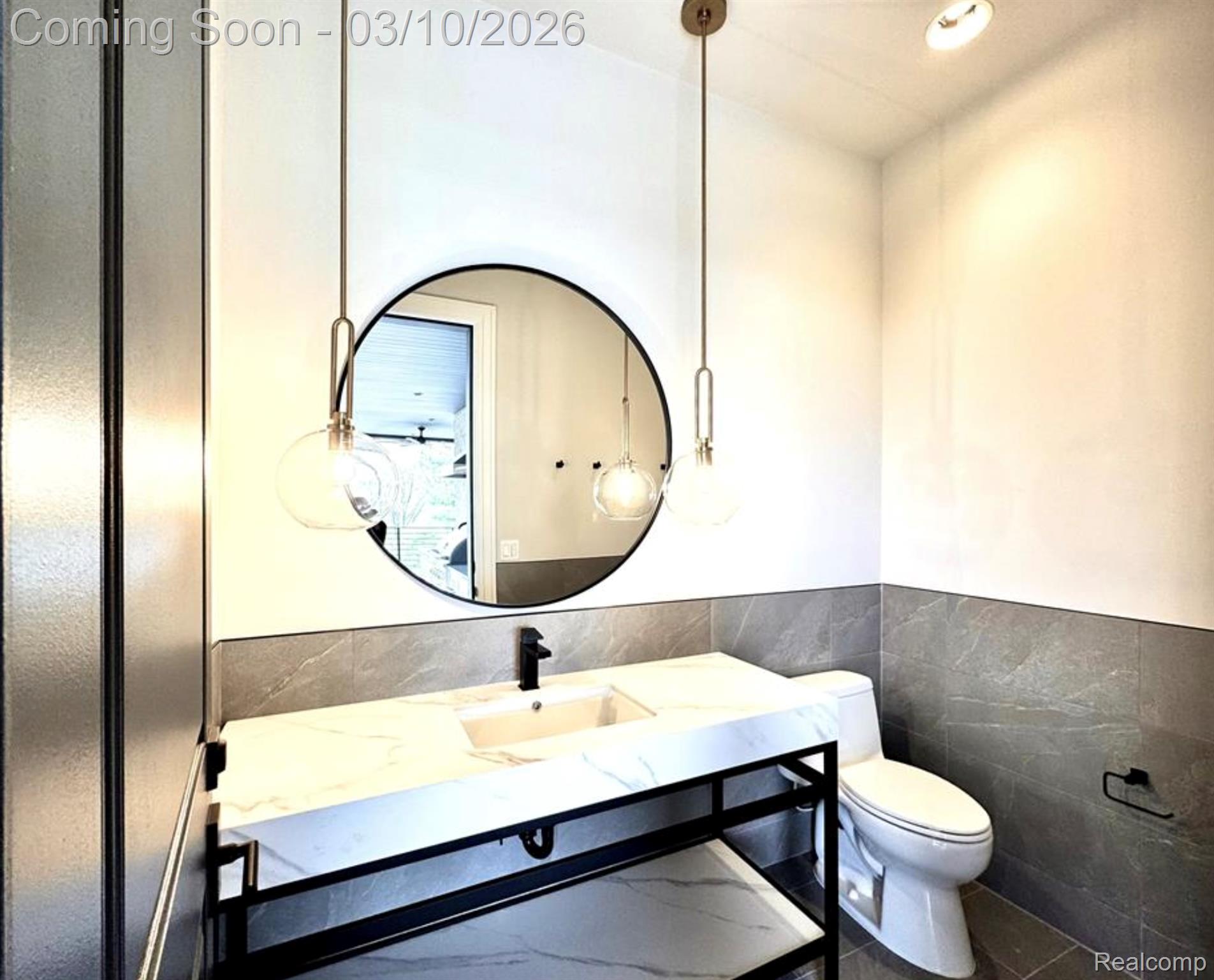 3281 Chickering Lane