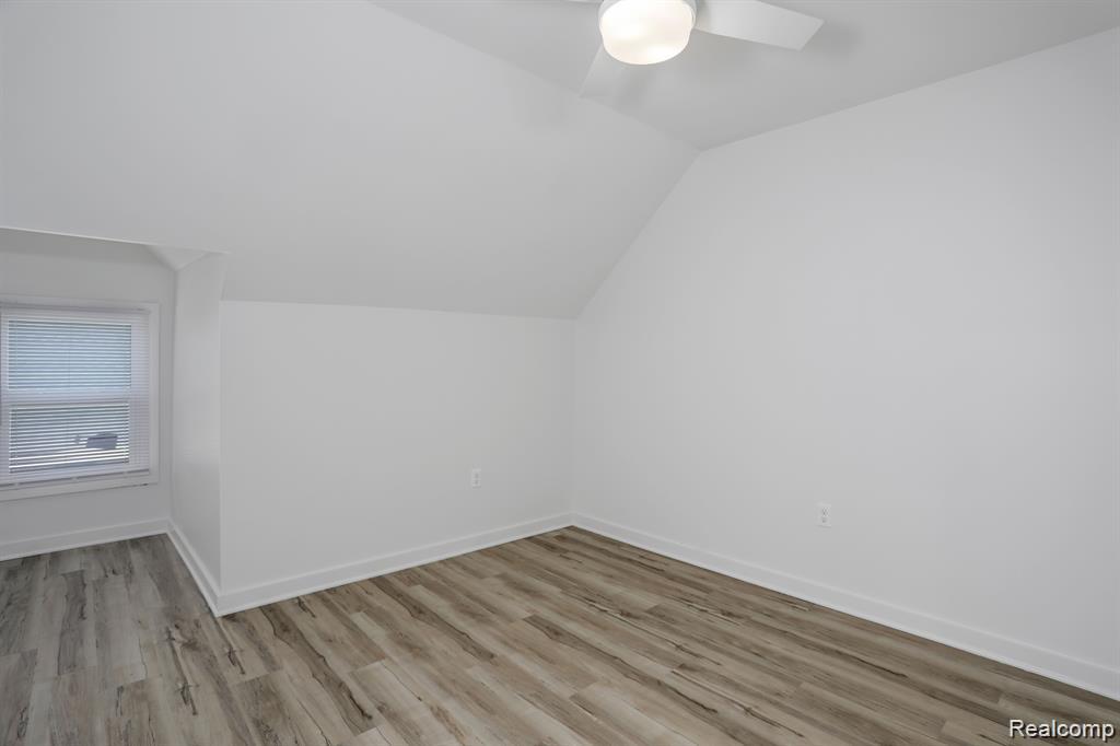 799 E Grand Boulevard 10