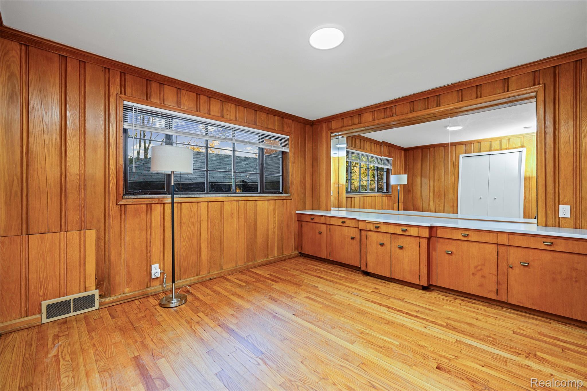 17240 Pontchartrain Blvd