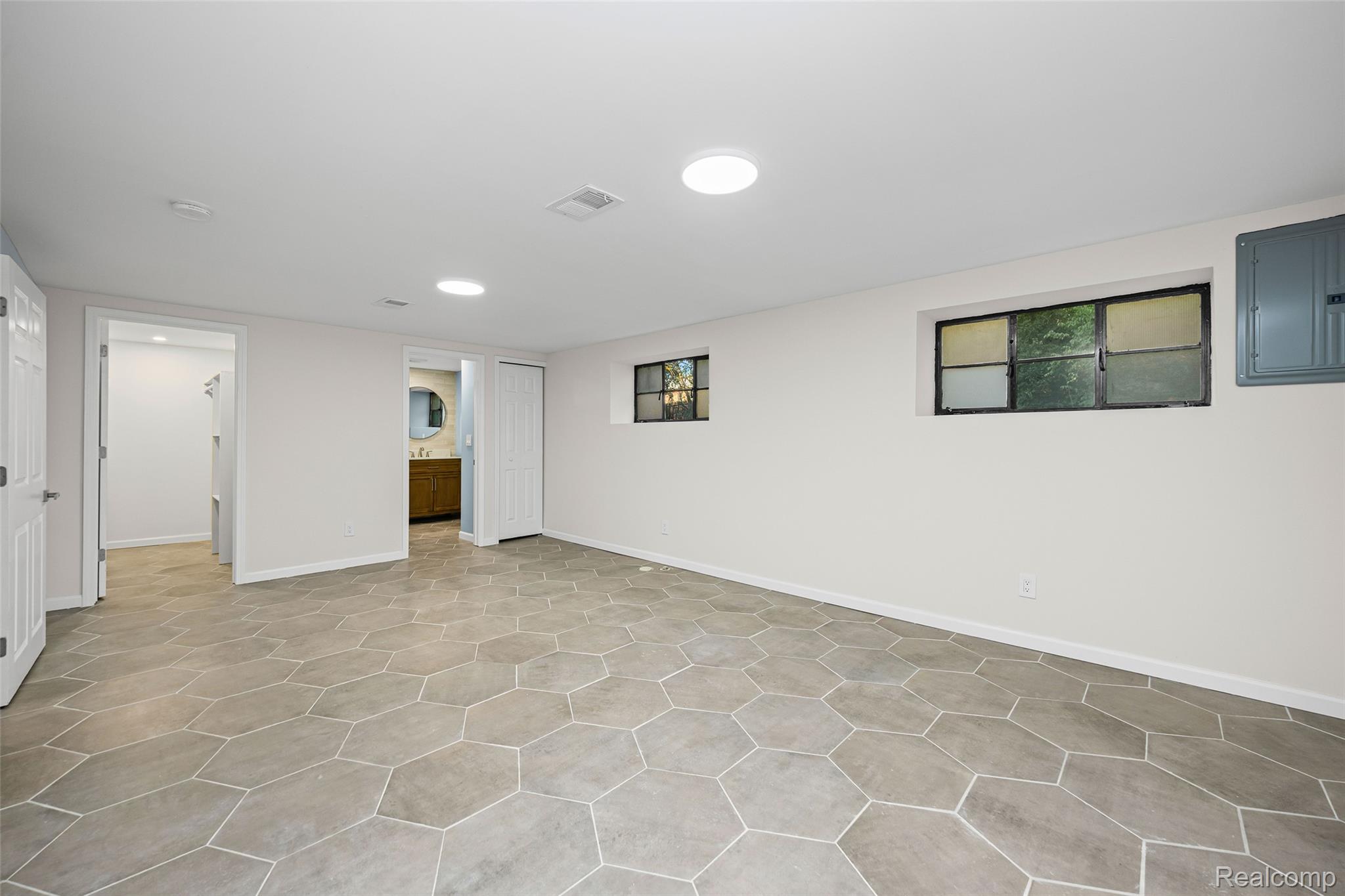 17240 Pontchartrain Blvd