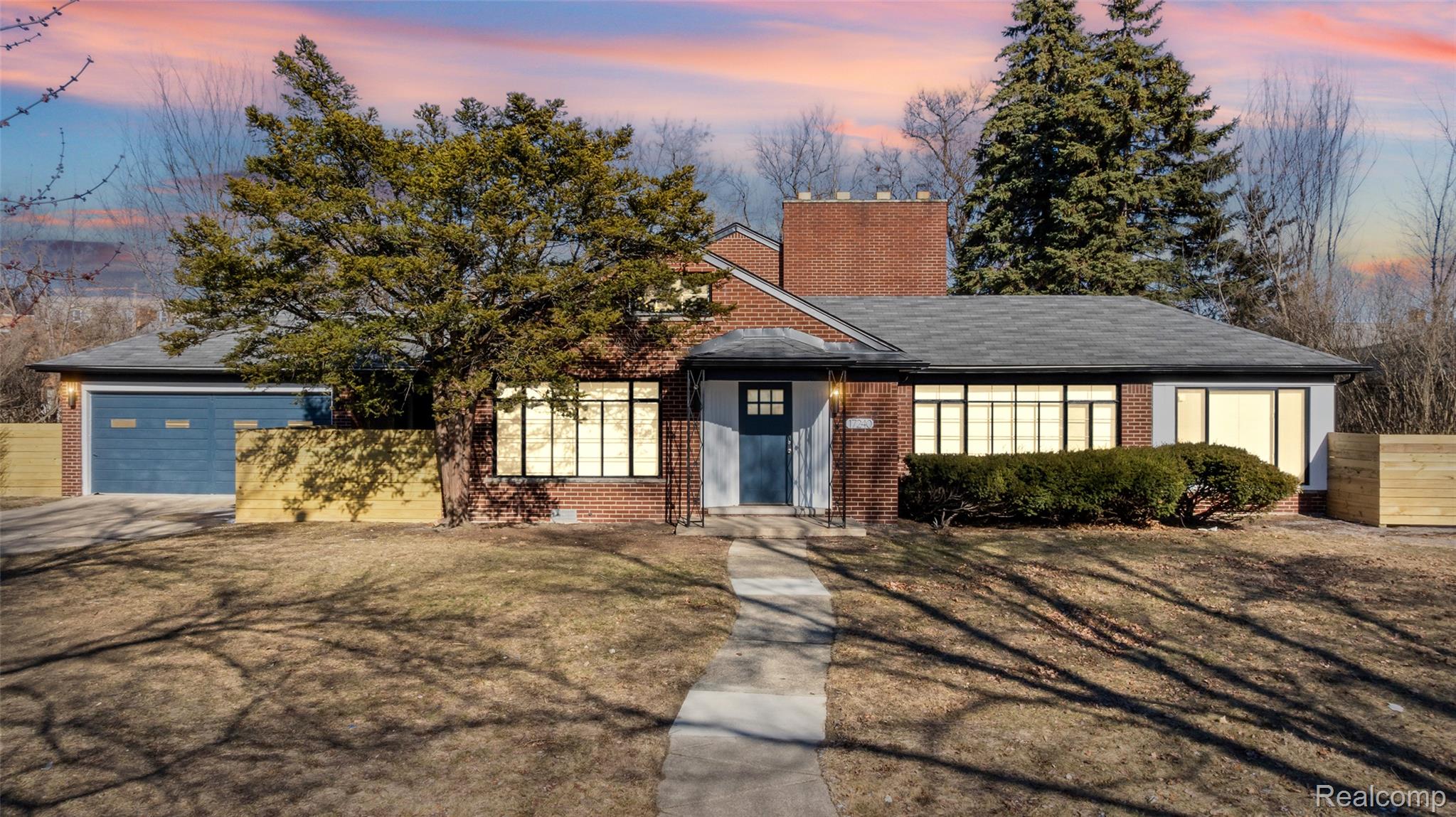 17240 Pontchartrain Blvd