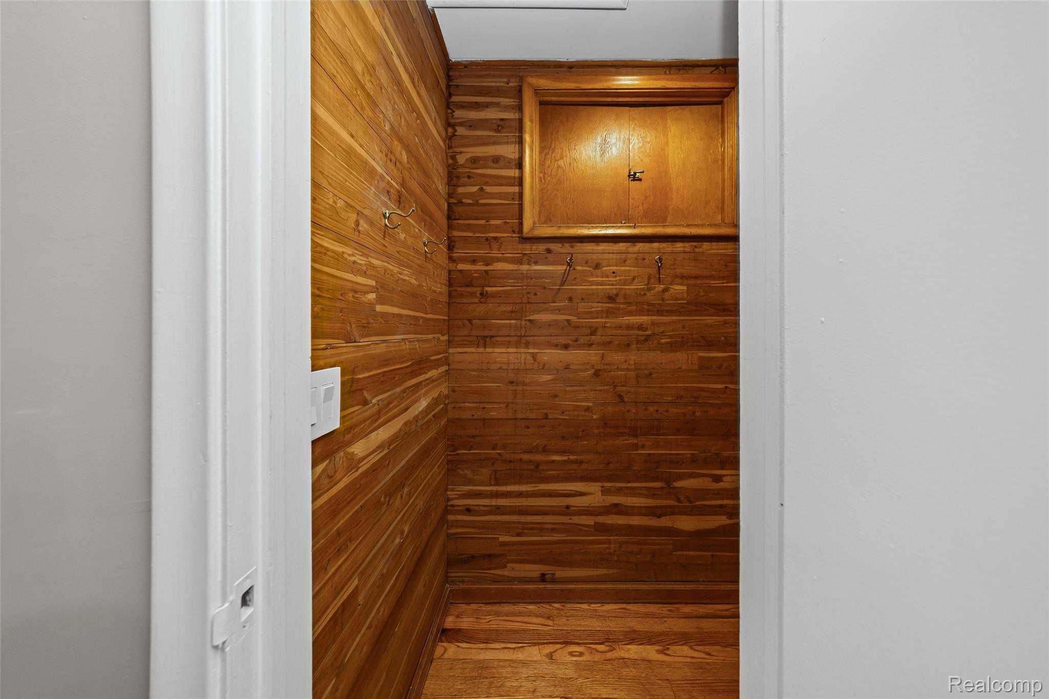 17240 Pontchartrain Blvd