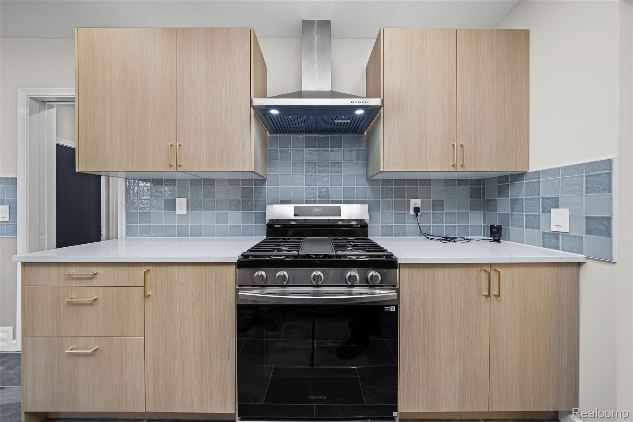 17240 Pontchartrain Blvd