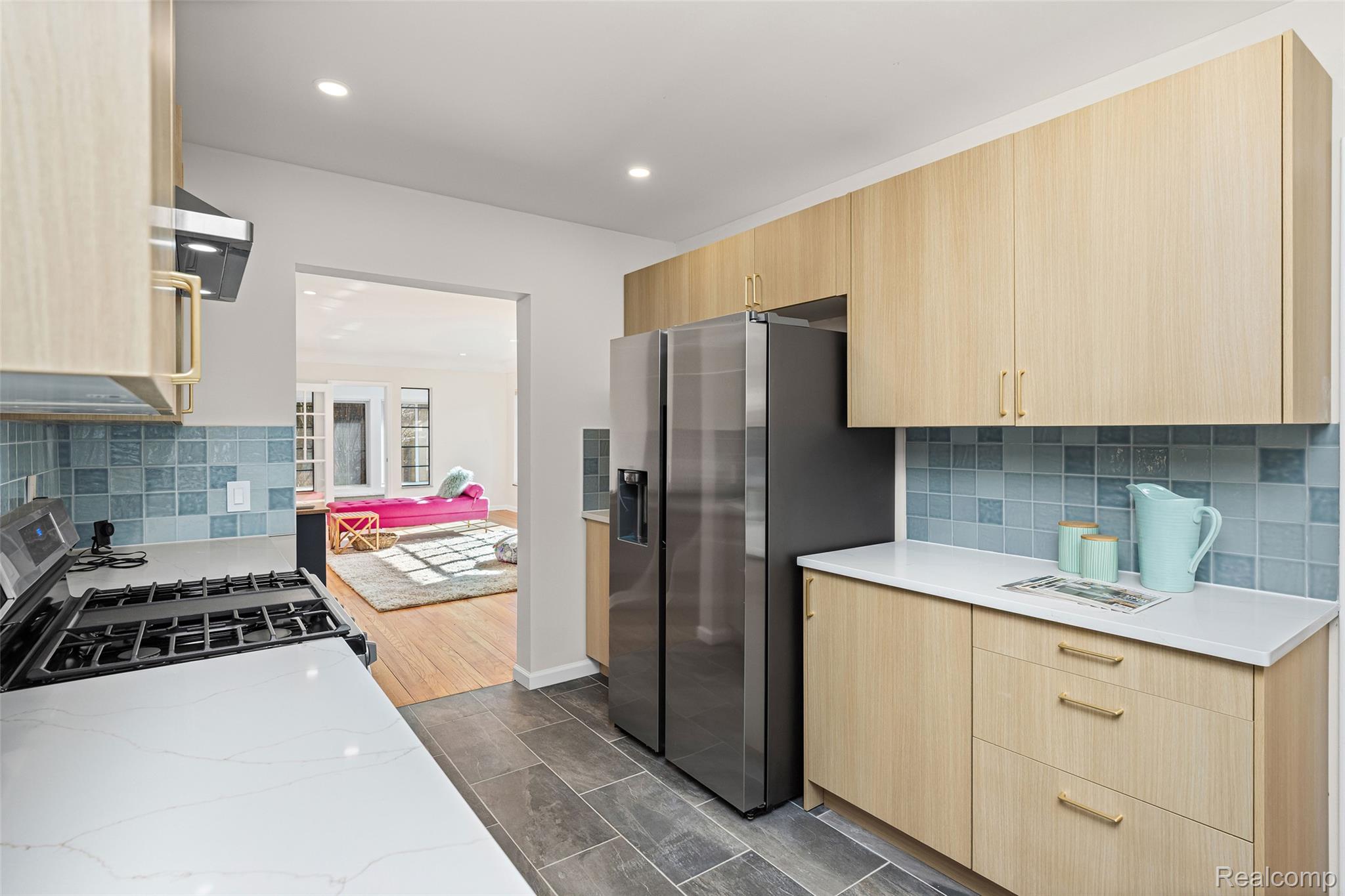 17240 Pontchartrain Blvd