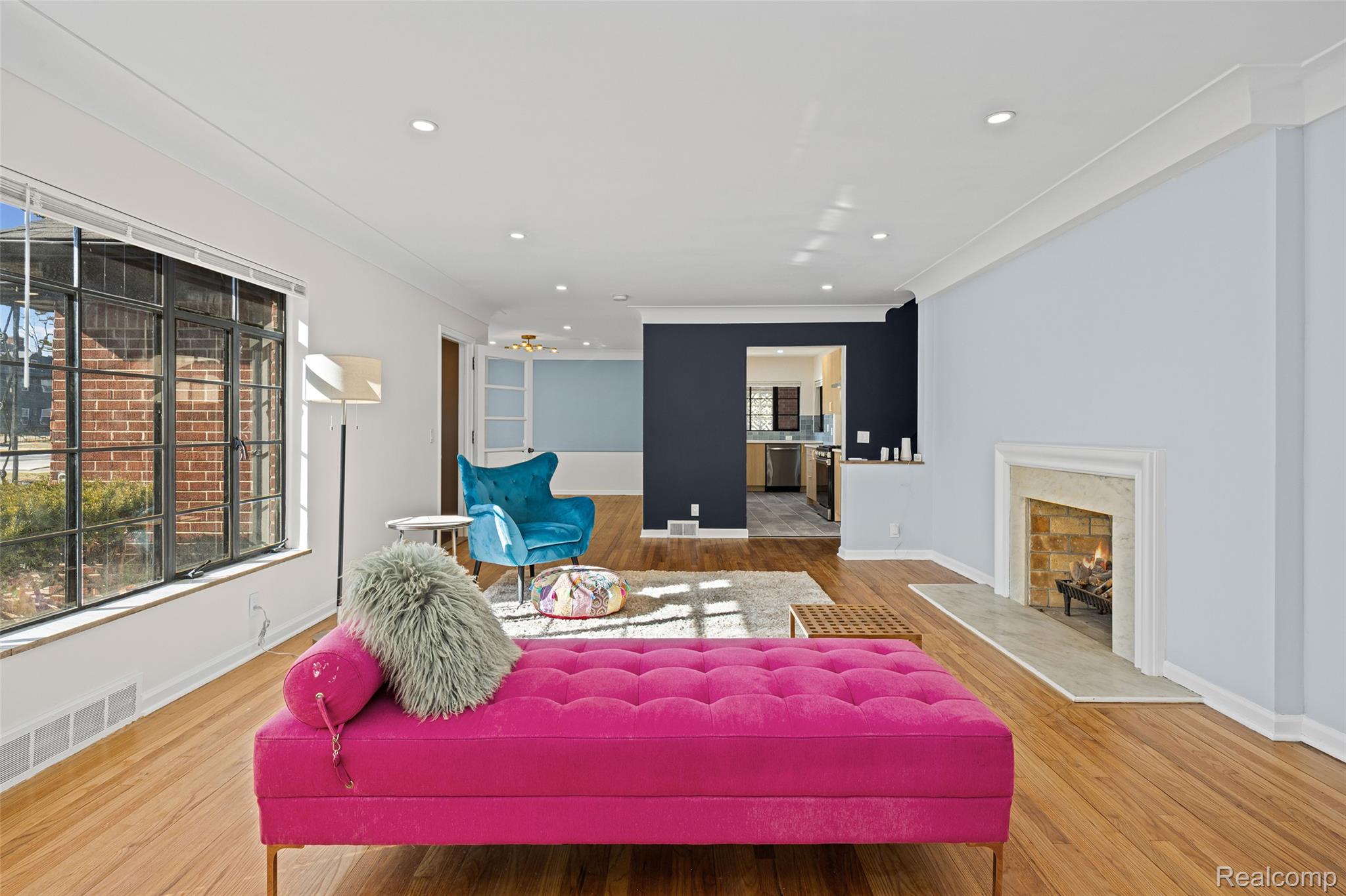 17240 Pontchartrain Blvd