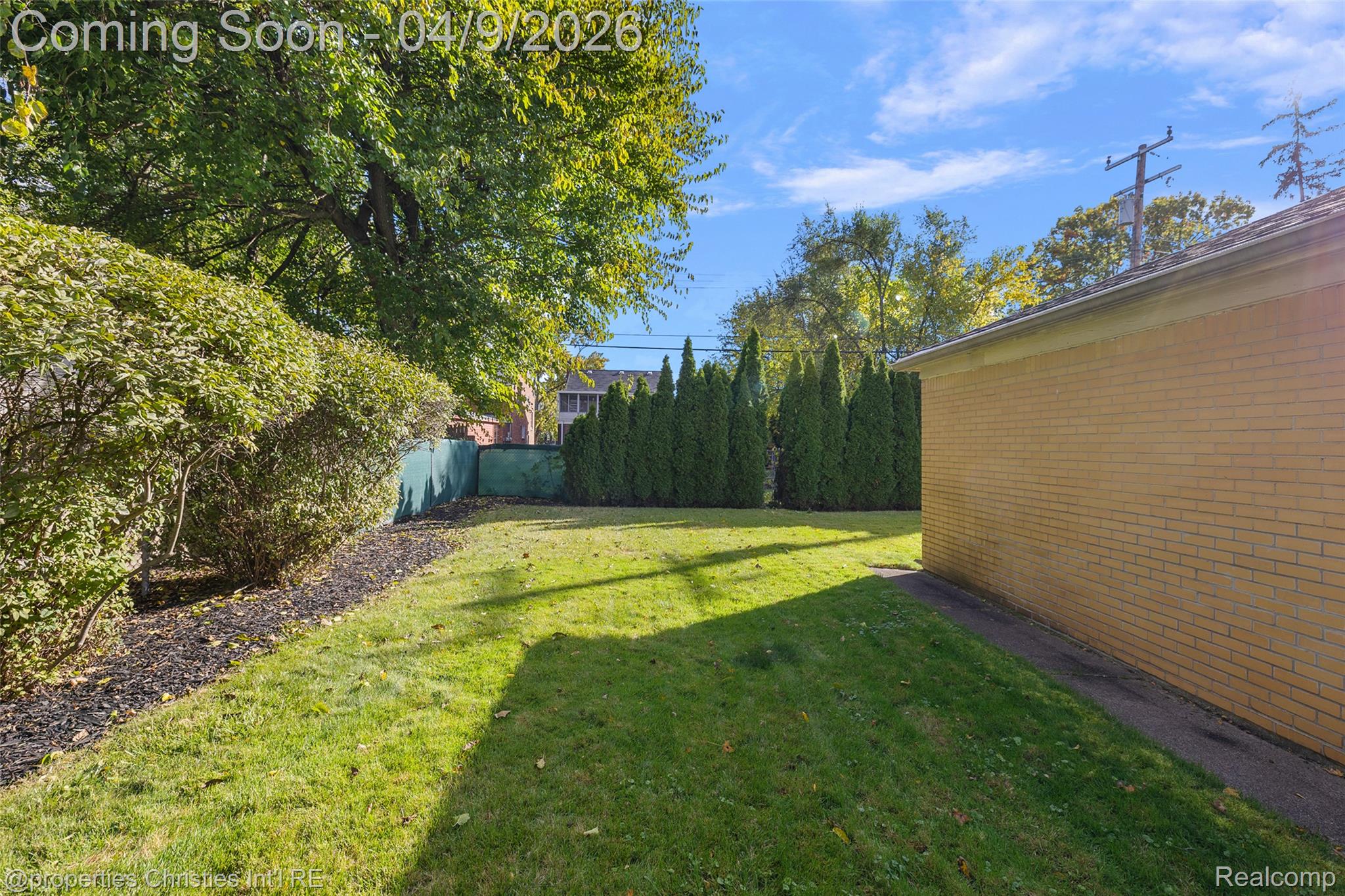 4795 W Outer Drive