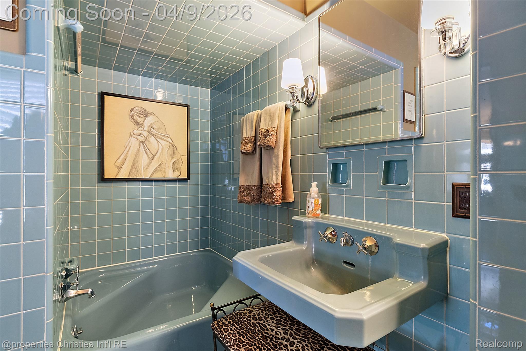 4795 W Outer Drive