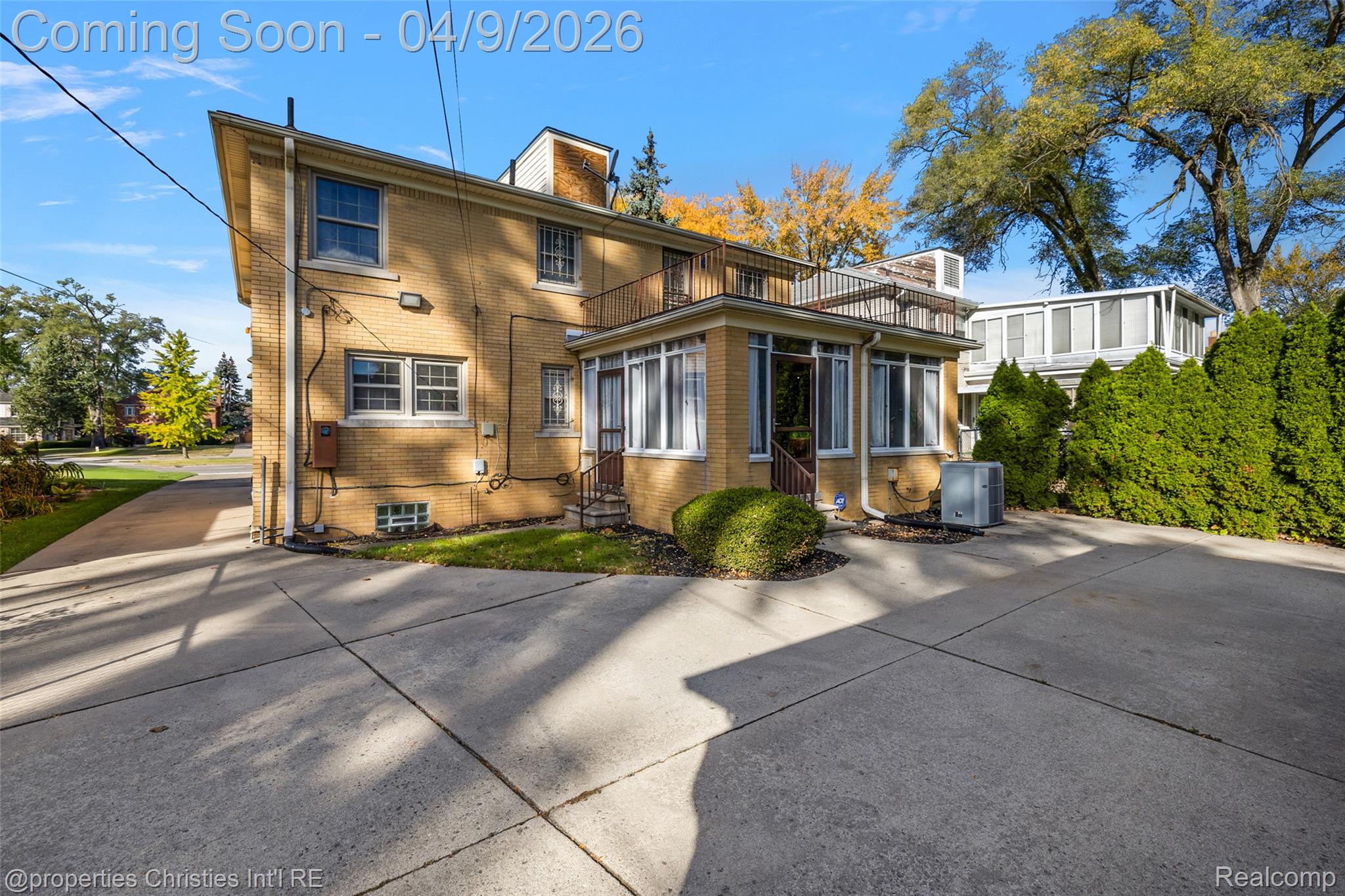 4795 W Outer Drive