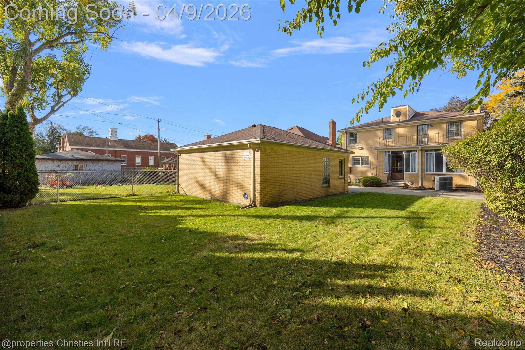 4795 W Outer Drive