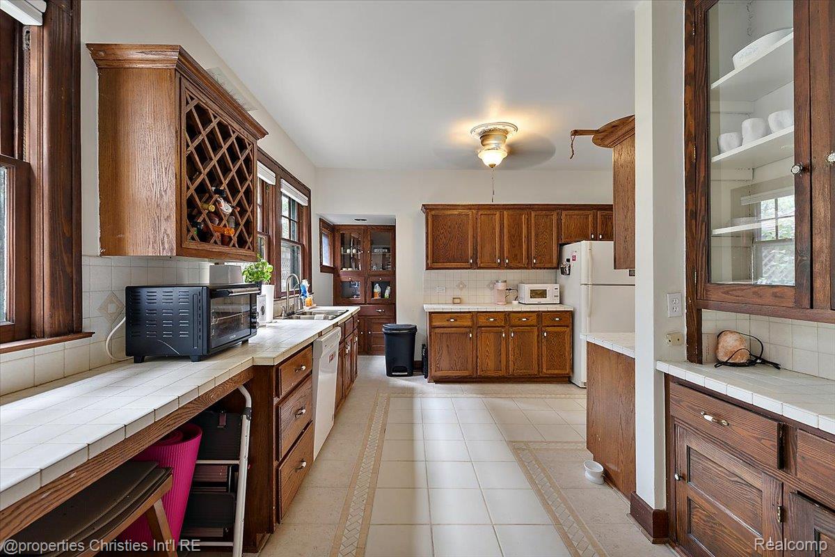 3417 Seminole Street