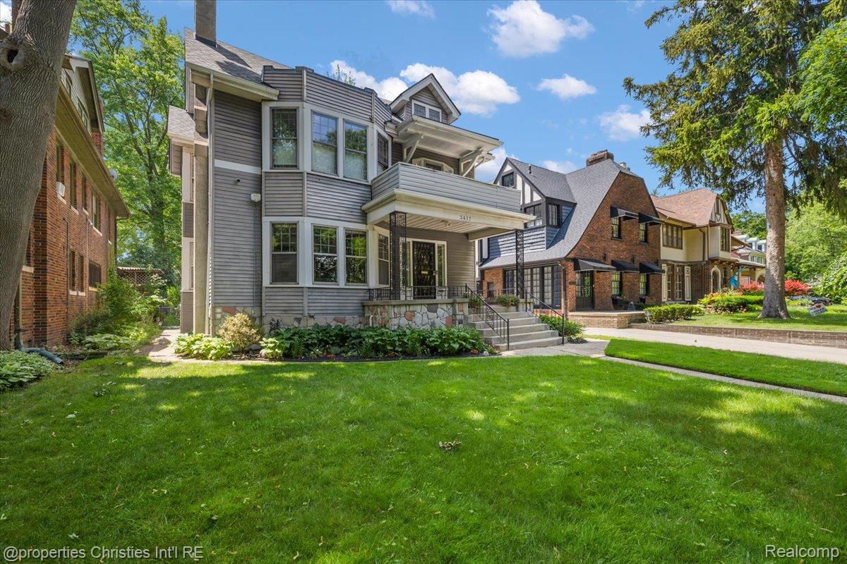 3417 Seminole Street