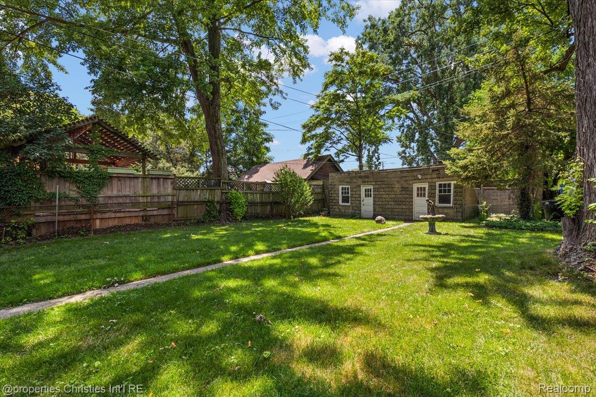 3417 Seminole Street