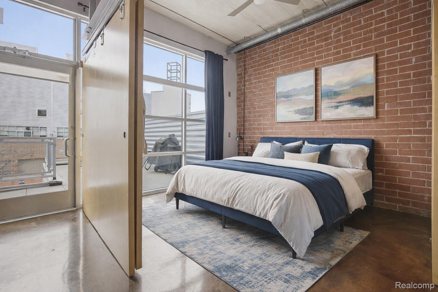 322 E Harrison Avenue 12