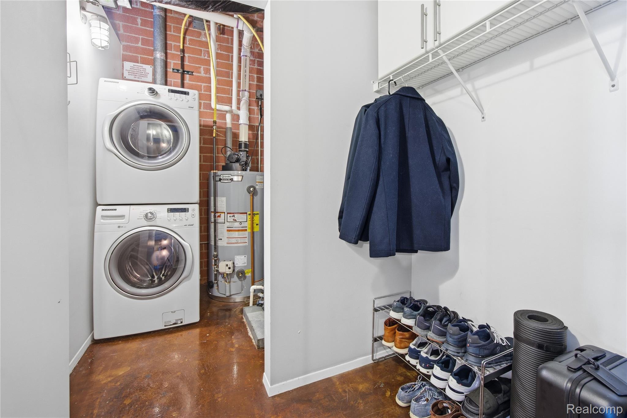 322 E Harrison Avenue 12