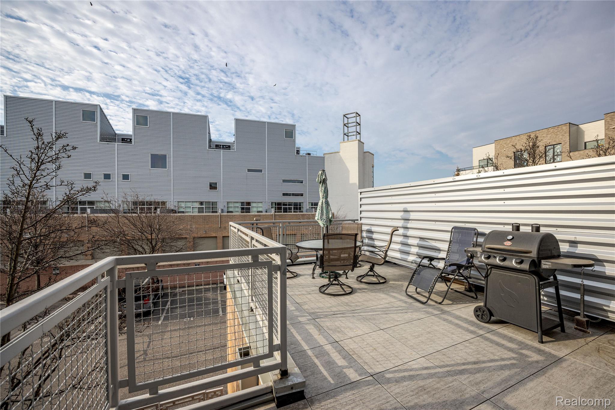 322 E Harrison Avenue 12