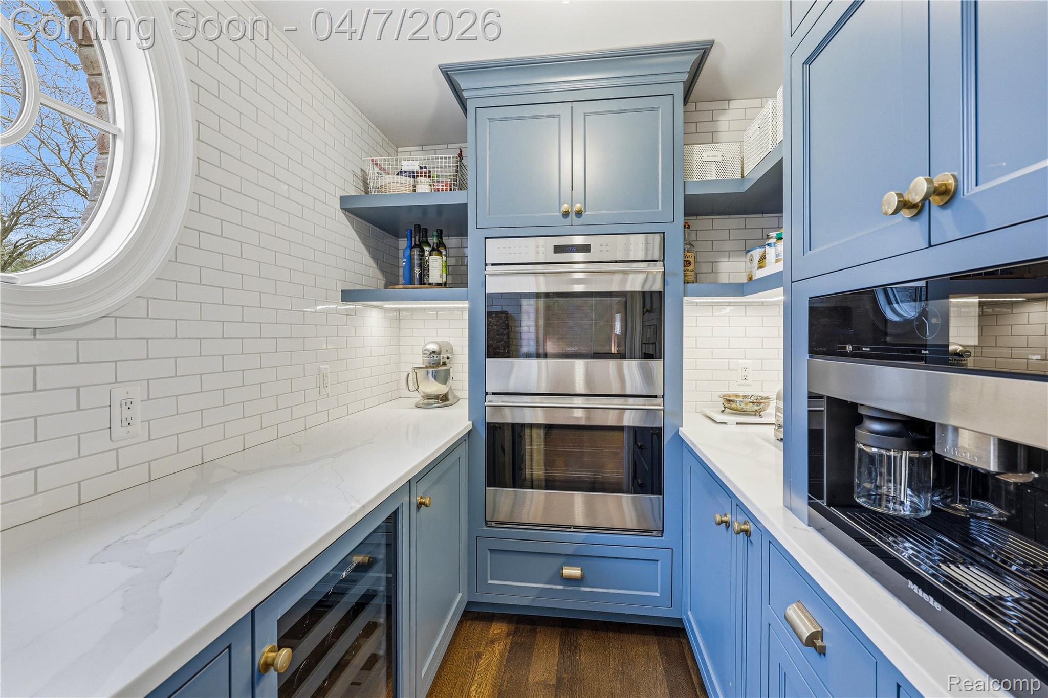 1379 N Cranbrook Road