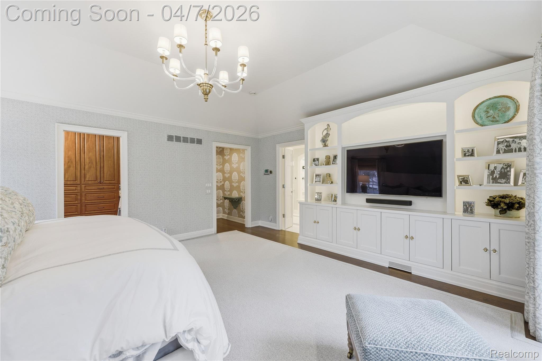 1379 N Cranbrook Road