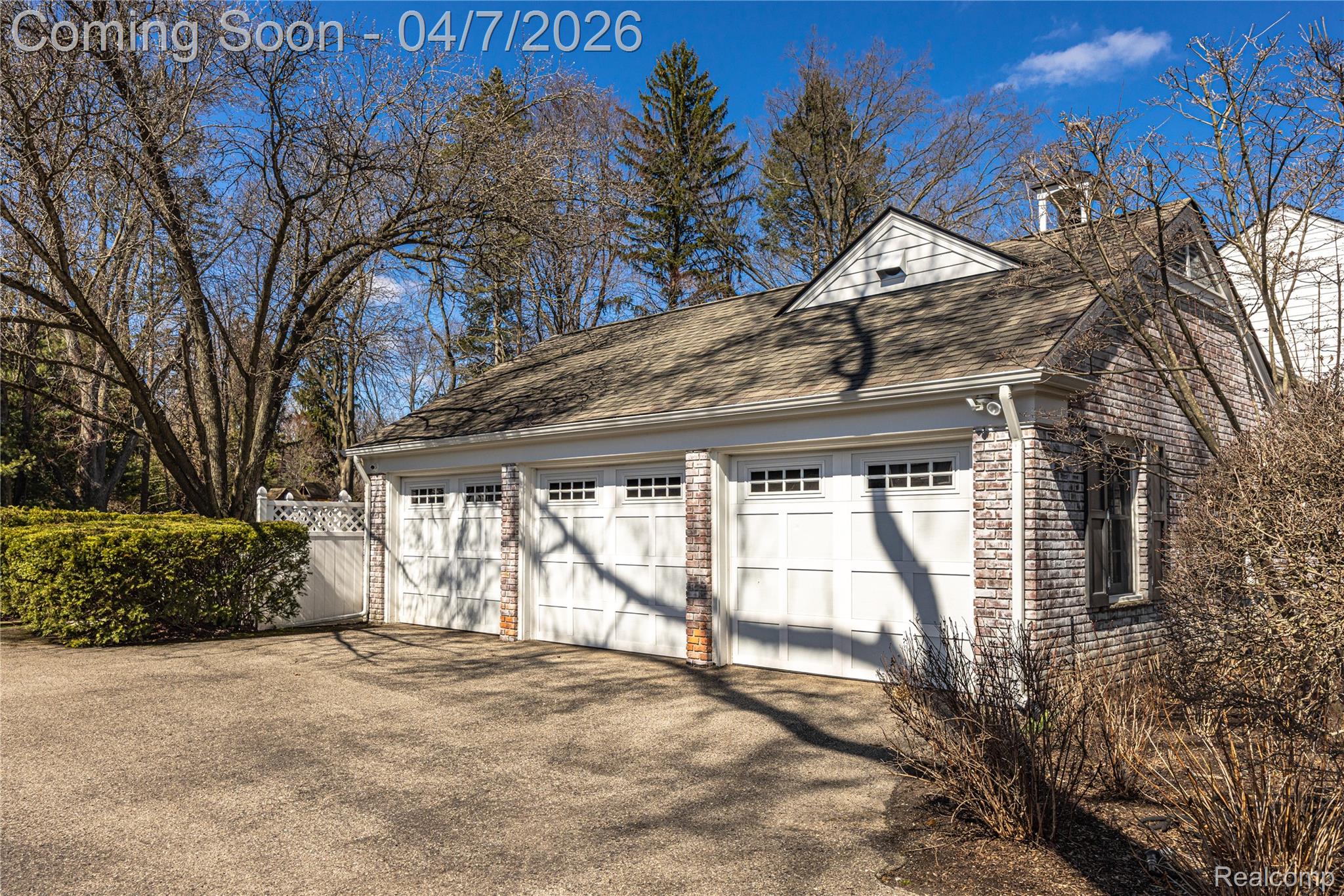 1379 N Cranbrook Road